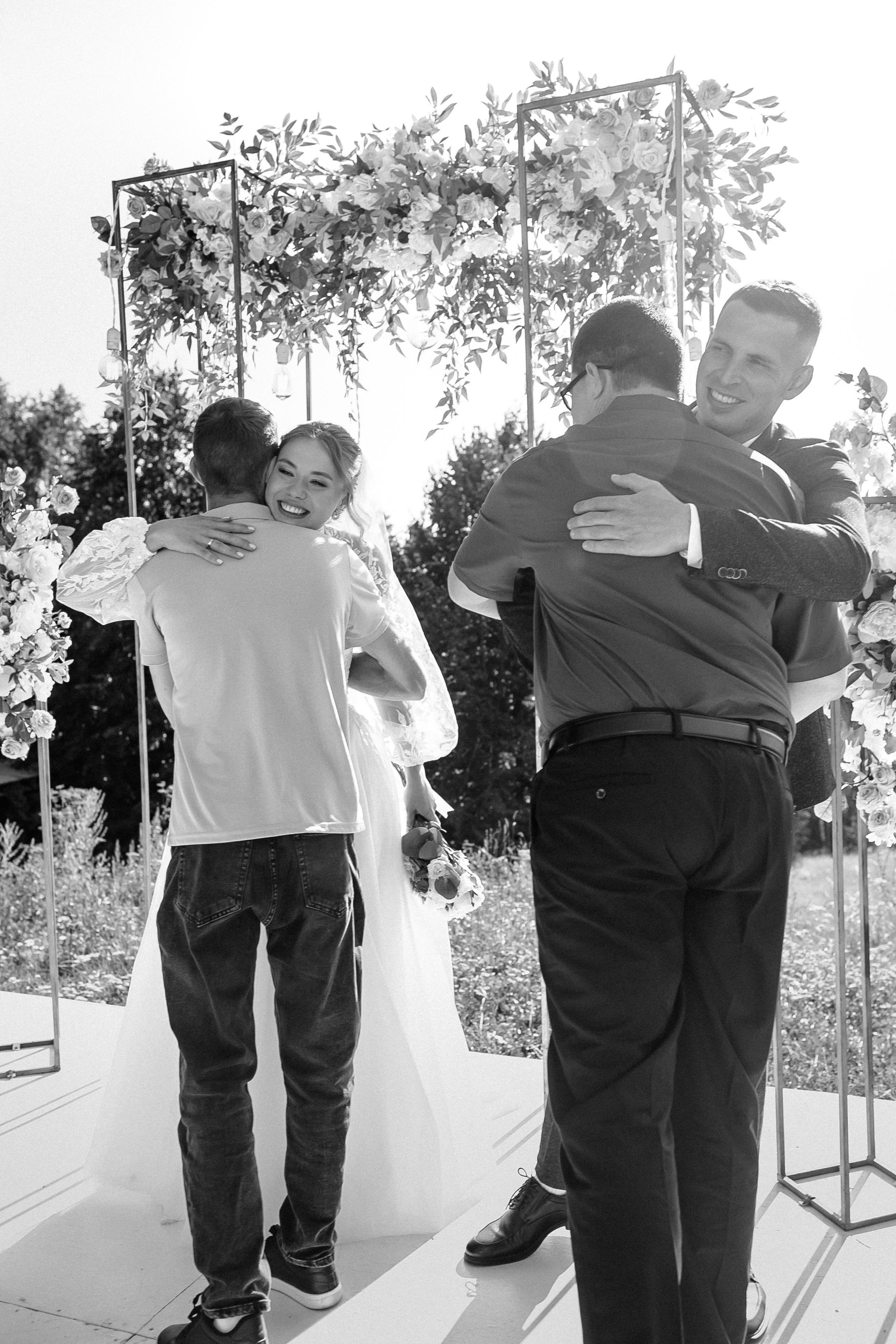 Выездная регистрация свадьбы влюбленных. Свадебный и репортажный фотограф в Ярославле и Санкт-Петербурге Роман Микрюков