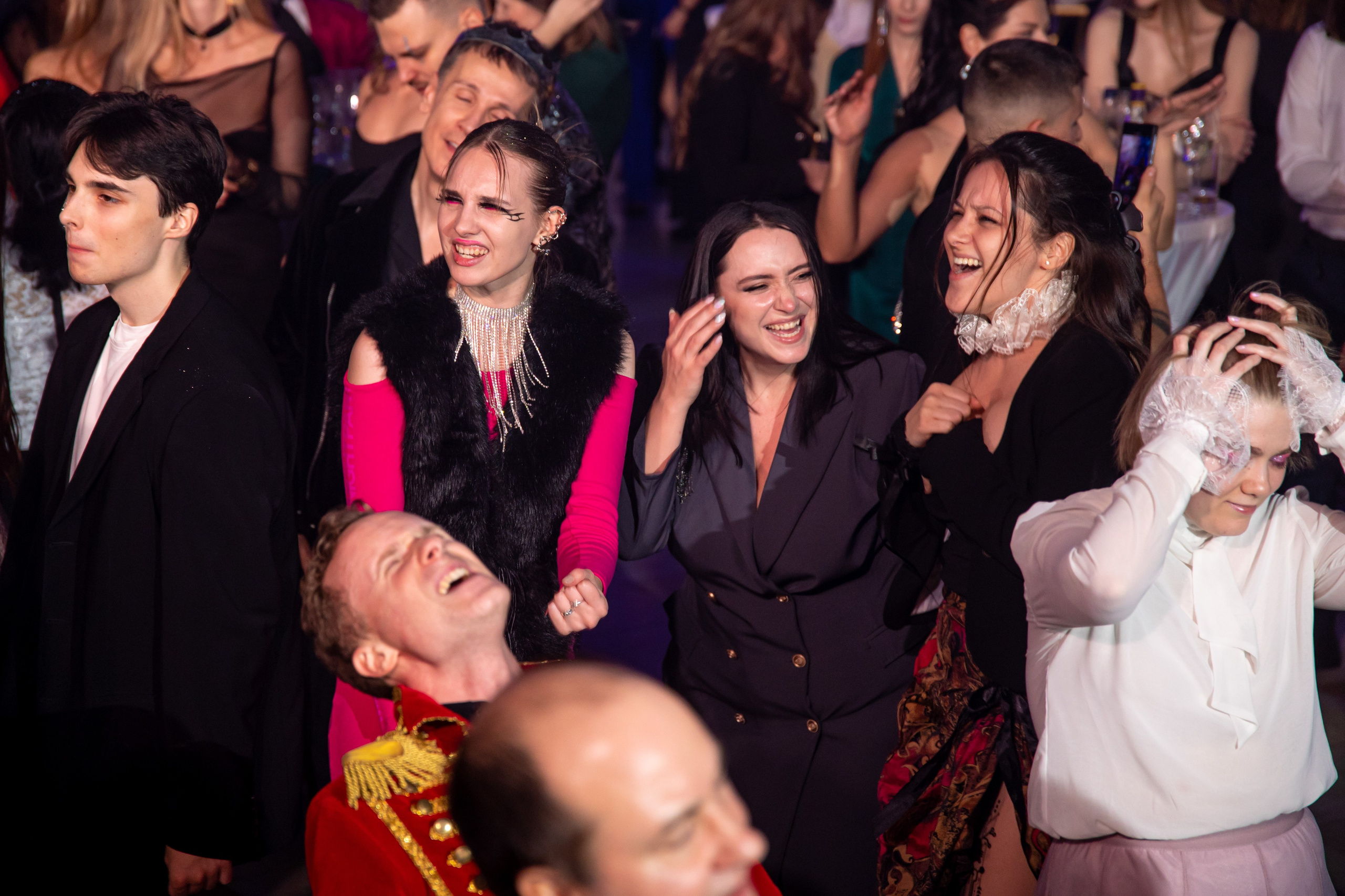 Репортажный фотограф на корпоратив в Санкт-Петербурге. Фотограф на праздник, корпоратив, День Рождения и Юбилей в г. Санкт-Петербурге Алексей Анкушев