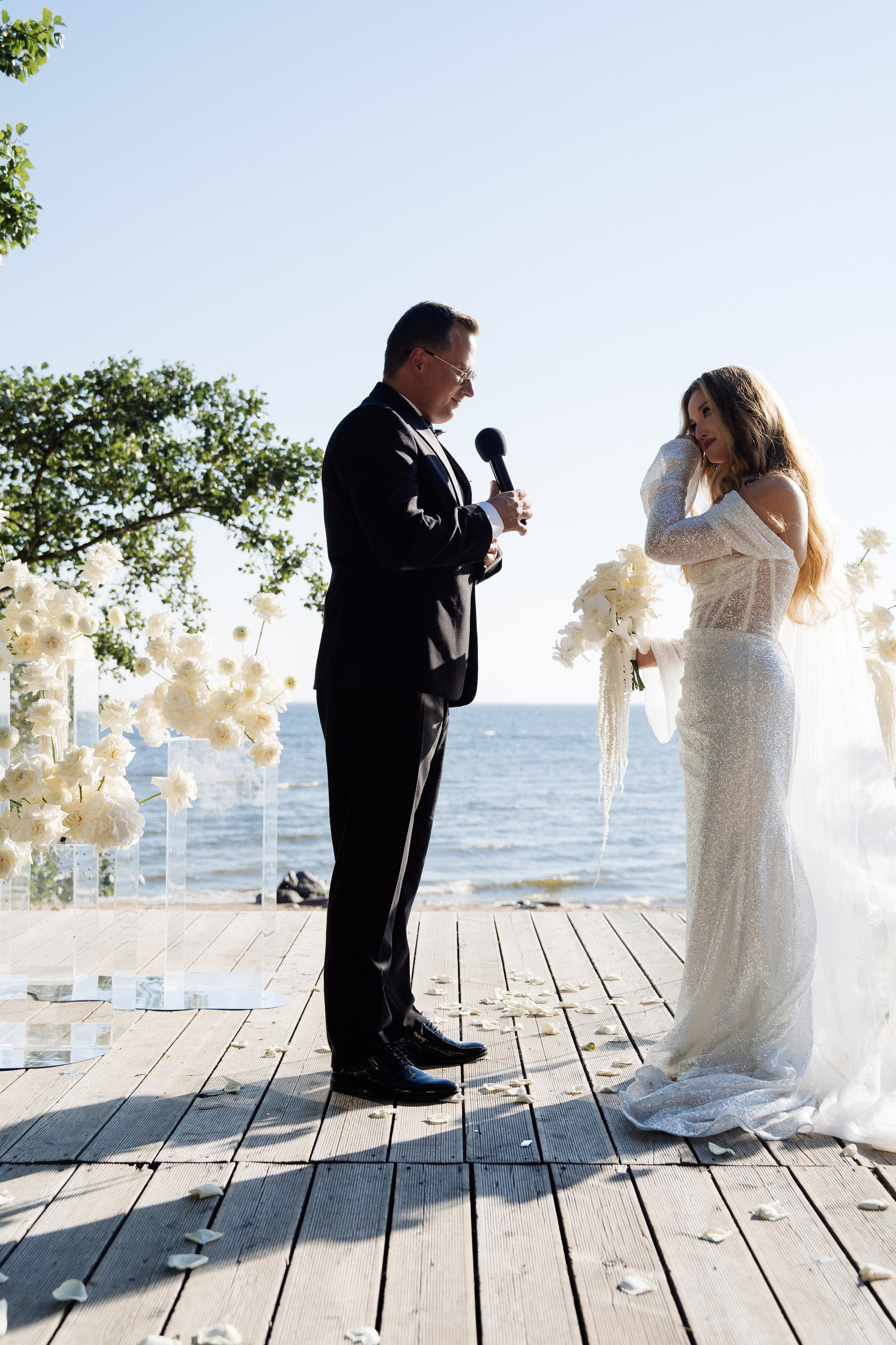 Свадьба в русской рыбалке. Свадебный фотограф организатор в Санкт-Петербурге Ассоль Опарина