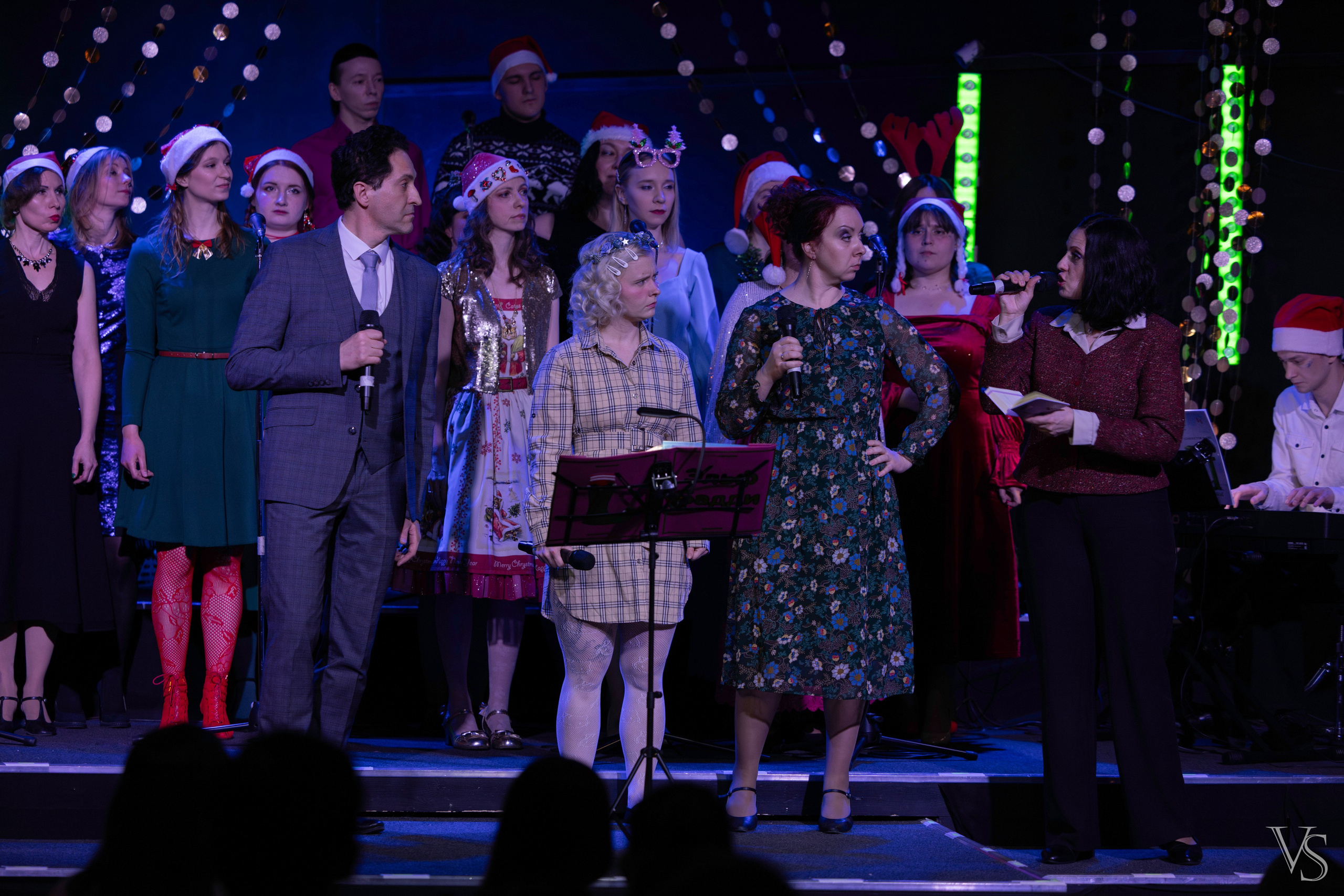 Мюзикл Elf и новогодний концерт Fellowship. Фотограф Виктор Степанов