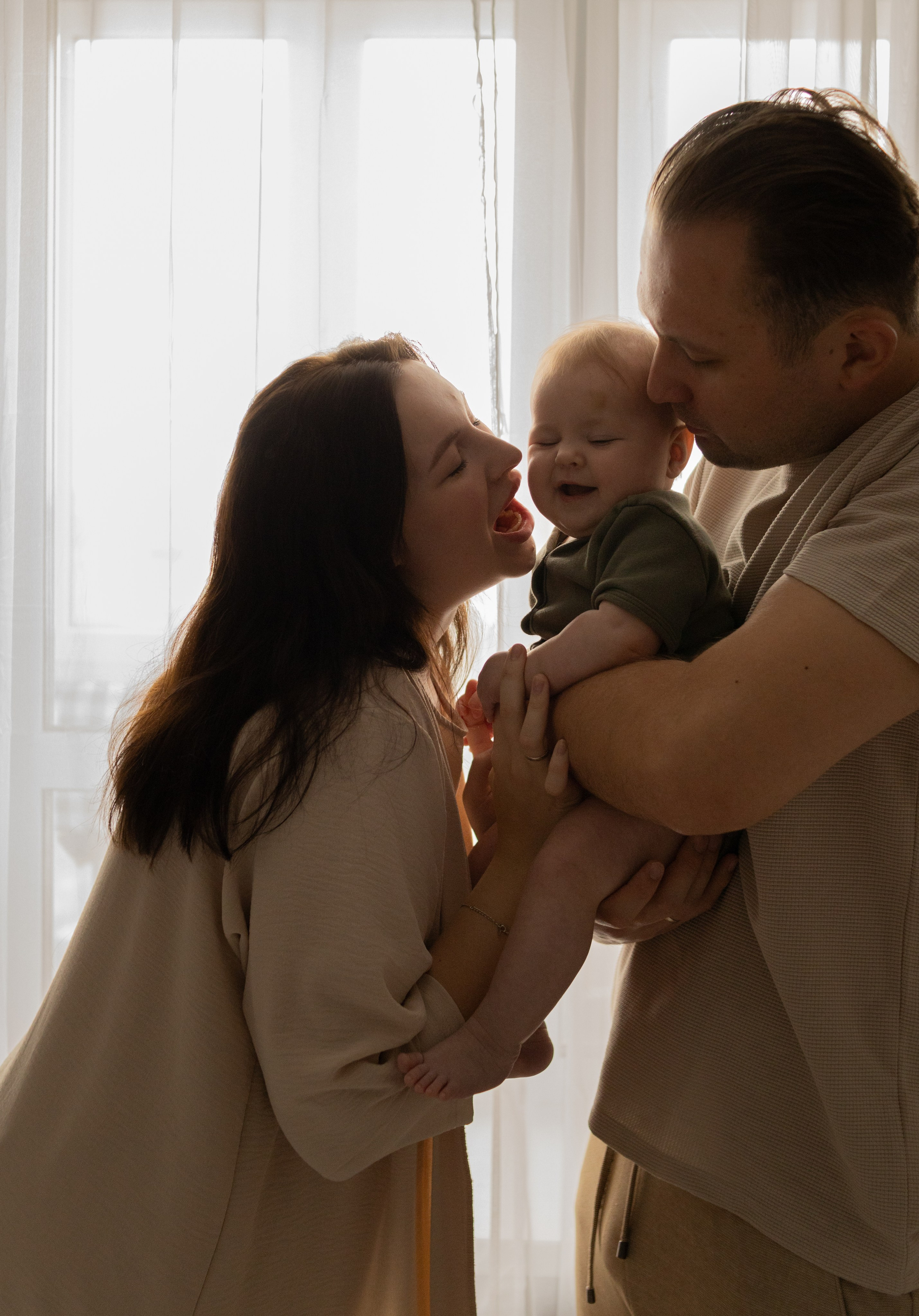 Малышка Эмилия. Семейный и детский фотограф в Тюмени Вика Алленова