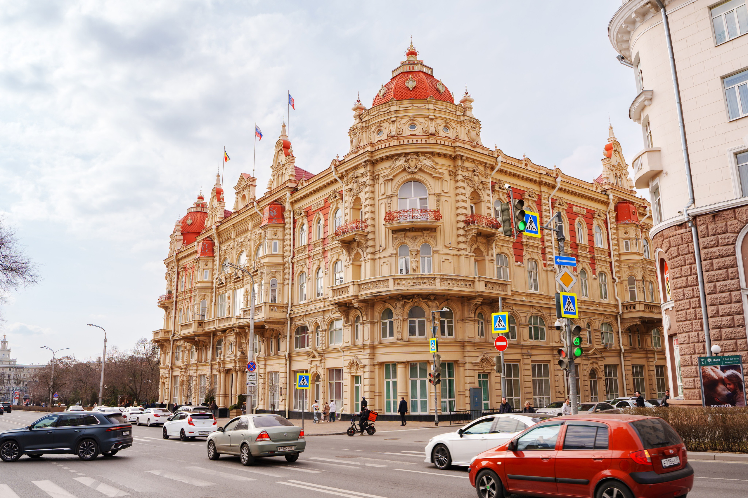 Фото Ростова-на-Дону скачать бесплатно | Красивые виды города, достопримечательности, фасады заведений. Свадебный и семейный фотограф в Ростове-на-Дону. Андрей Сайфутдинов