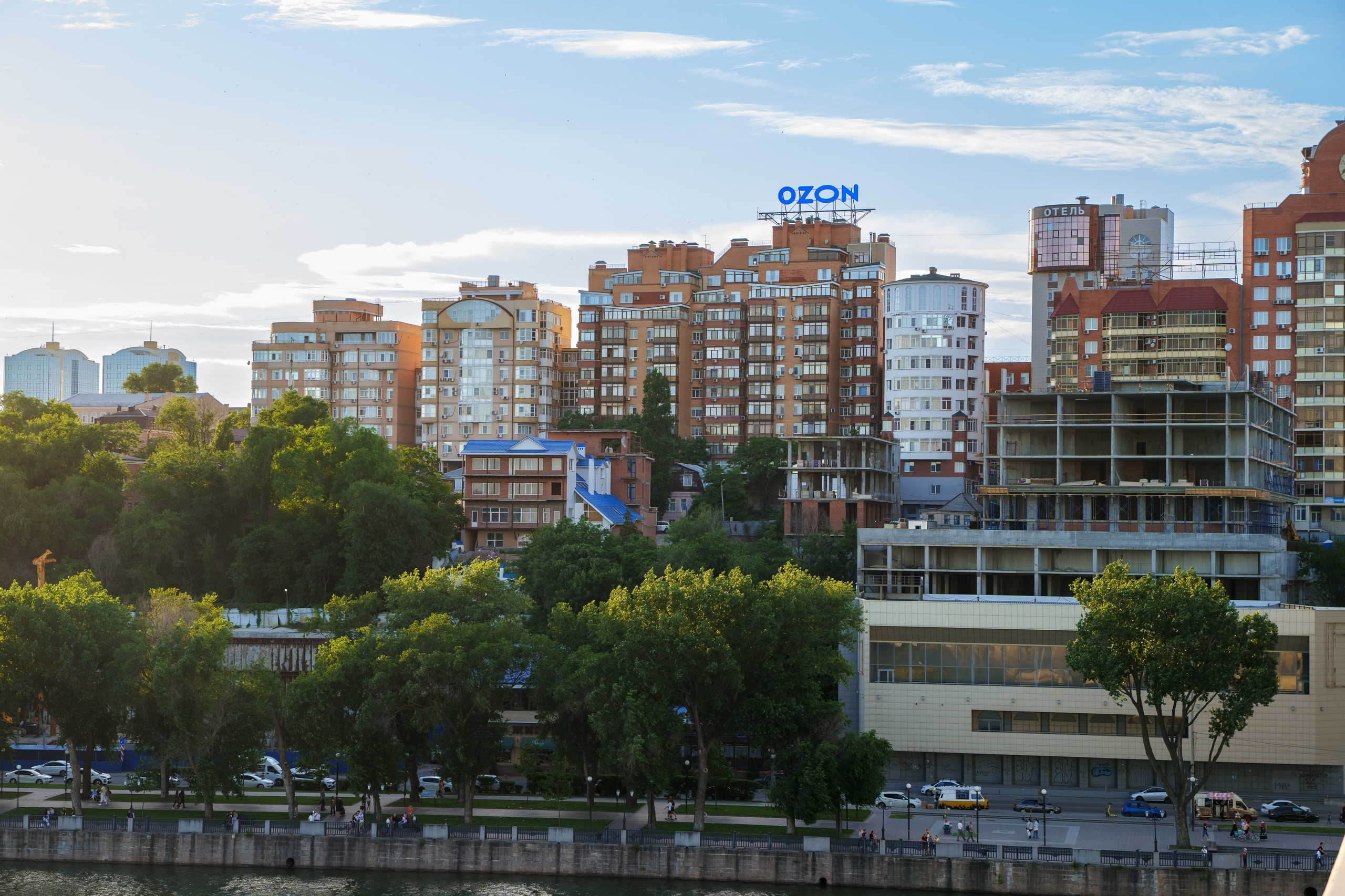 Фото Ростова-на-Дону скачать бесплатно | Красивые виды города, достопримечательности, фасады заведений. Свадебный и семейный фотограф в Ростове-на-Дону. Андрей Сайфутдинов