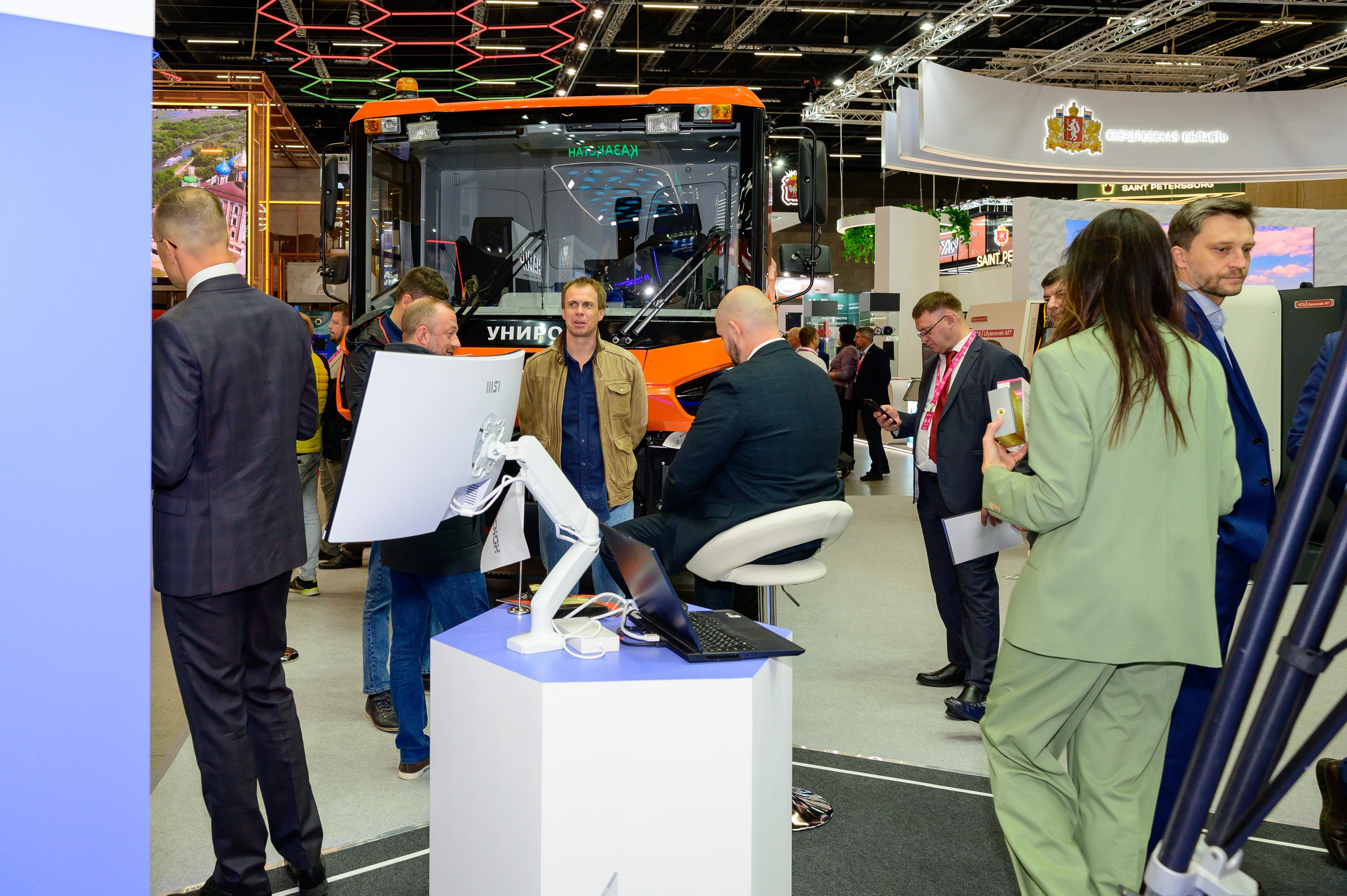 BigindustrialweekBelarus. Фотоуслуги, услуги фотографа, фотографирование важных событий