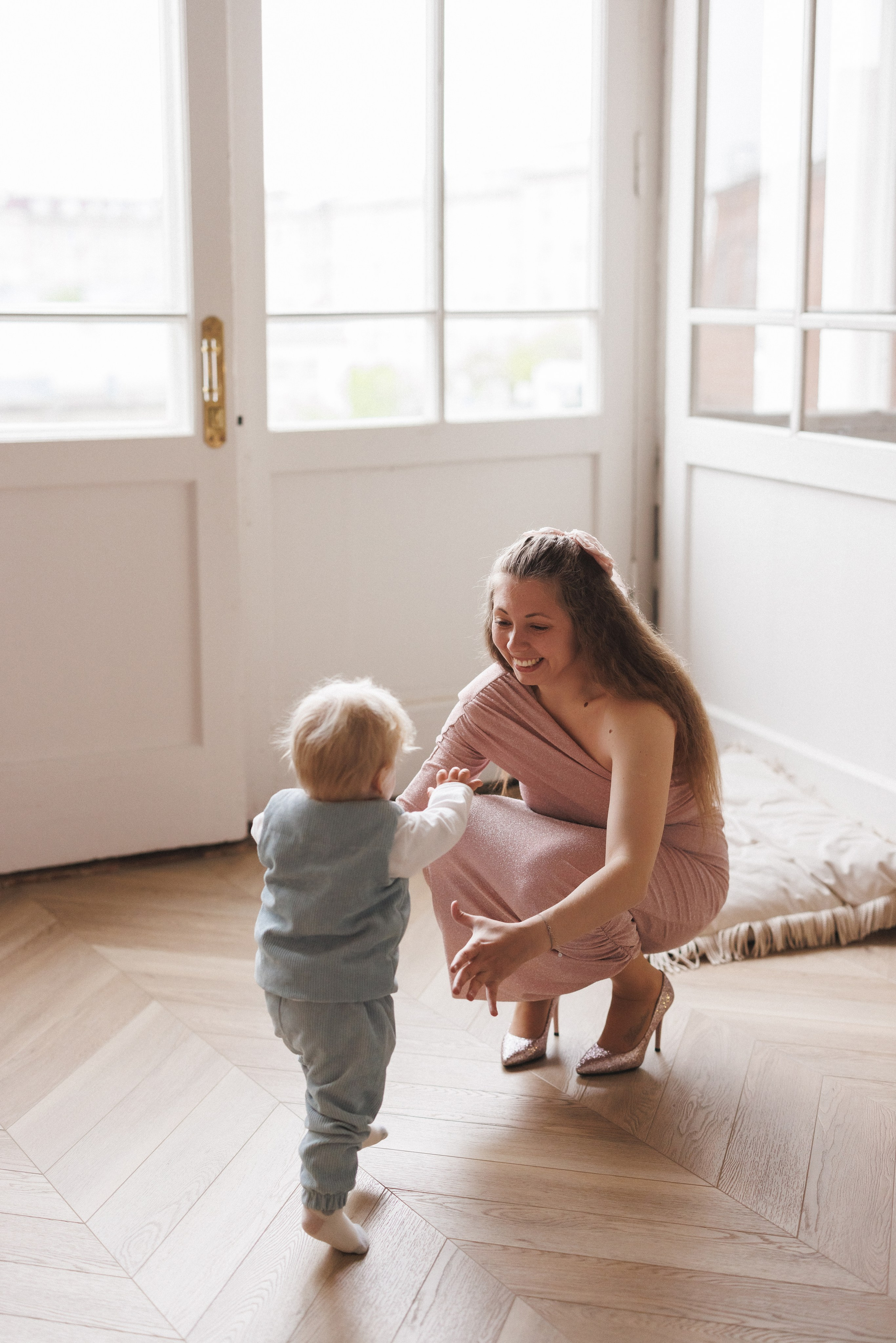 Семейная фотосессия в фотостудии «Париж», Краснодар. Семейный и детский фотограф в Краснодаре Анна Трашкова