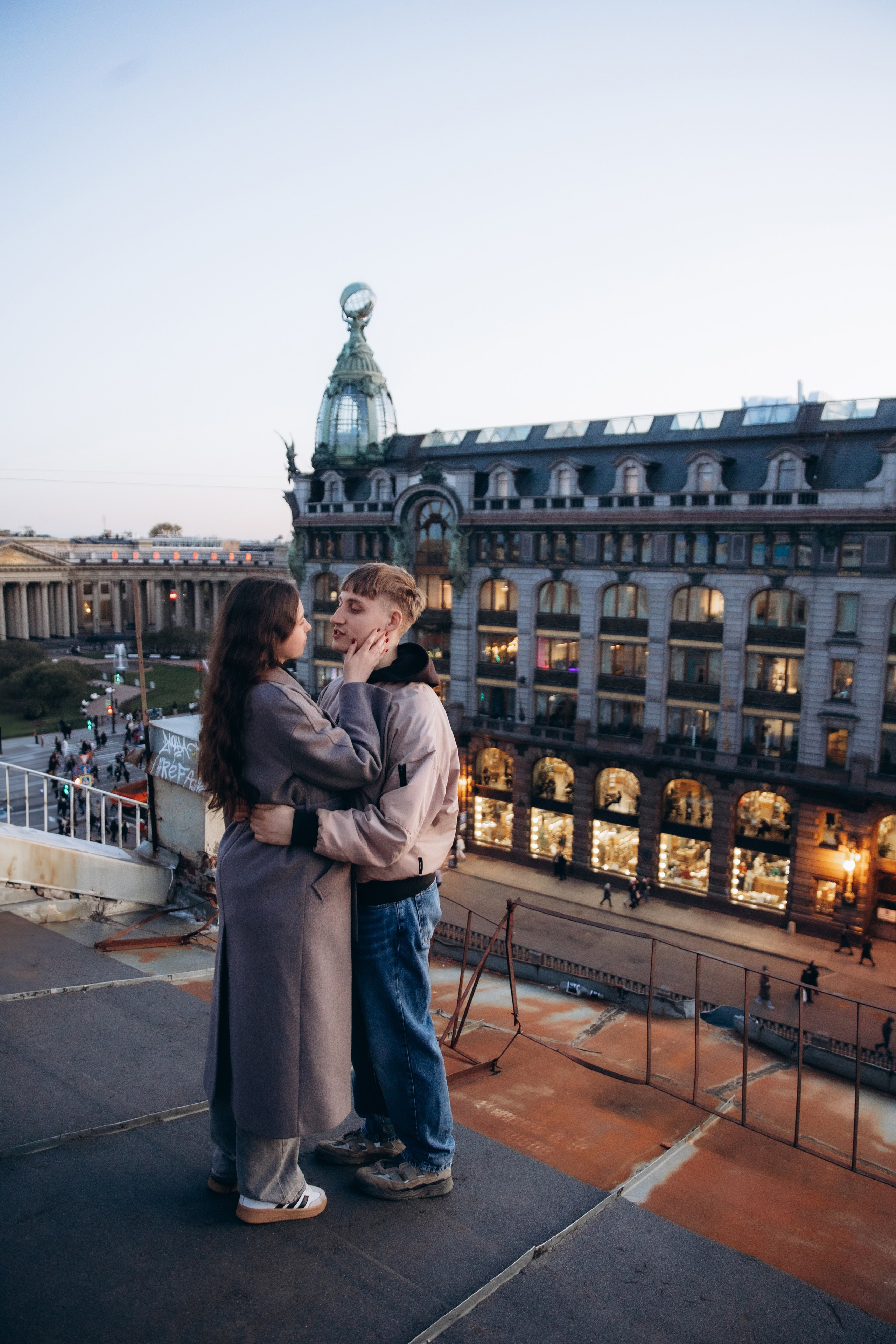 Фотосессия на крыше в Санкт-Петербурге, напротив Казанского собора. Фотограф в Санкт-Петербурге Разиля Идиятуллина