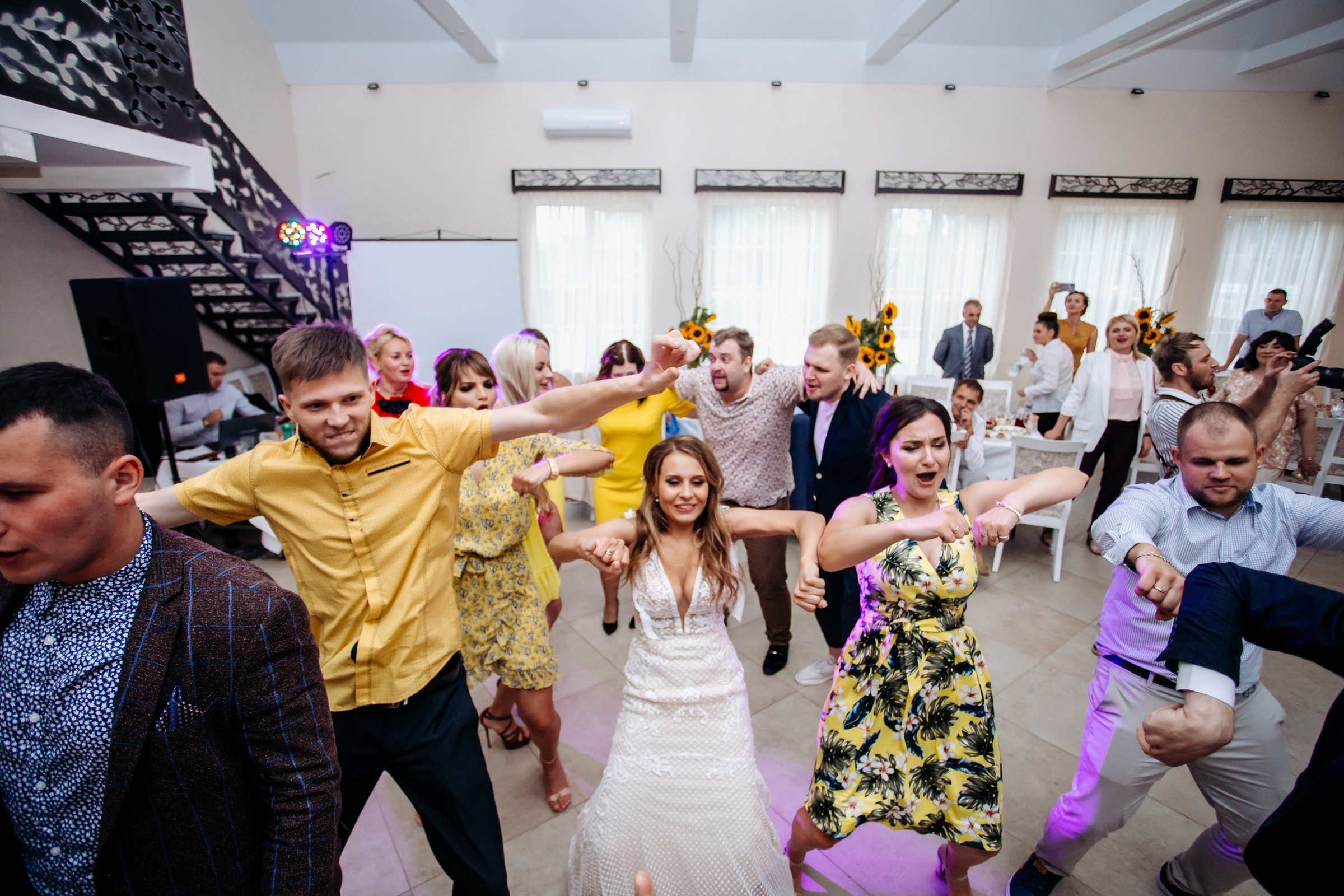 лавстори, фотограф Витебск, фотограф Минск , свадьба, свадебный фотограф Витебск, свадебный фотограф Минск, свадебное платье Витебск, свадебное платье Минск, букет невесты