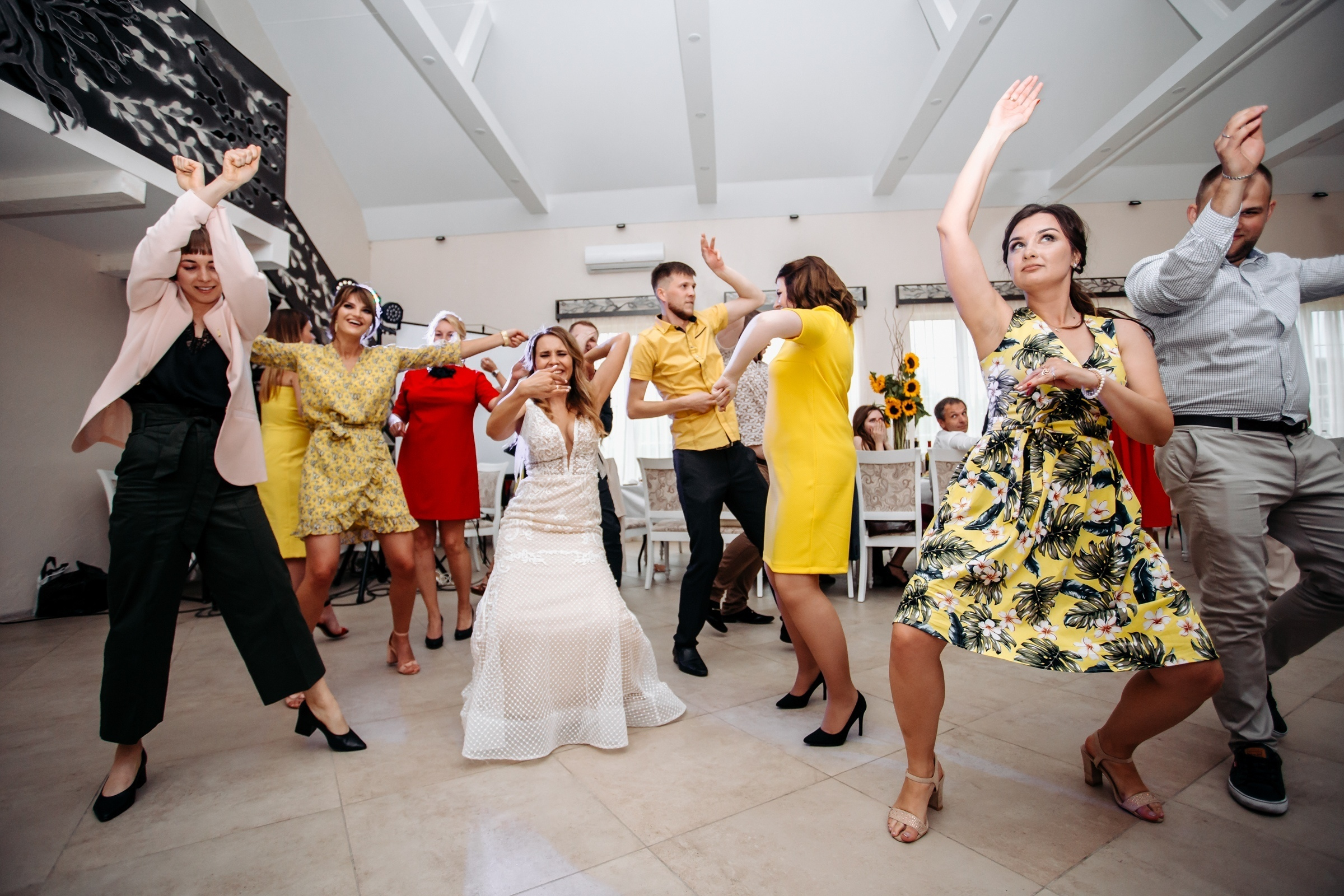 лавстори, фотограф Витебск, фотограф Минск , свадьба, свадебный фотограф Витебск, свадебный фотограф Минск, свадебное платье Витебск, свадебное платье Минск, букет невесты