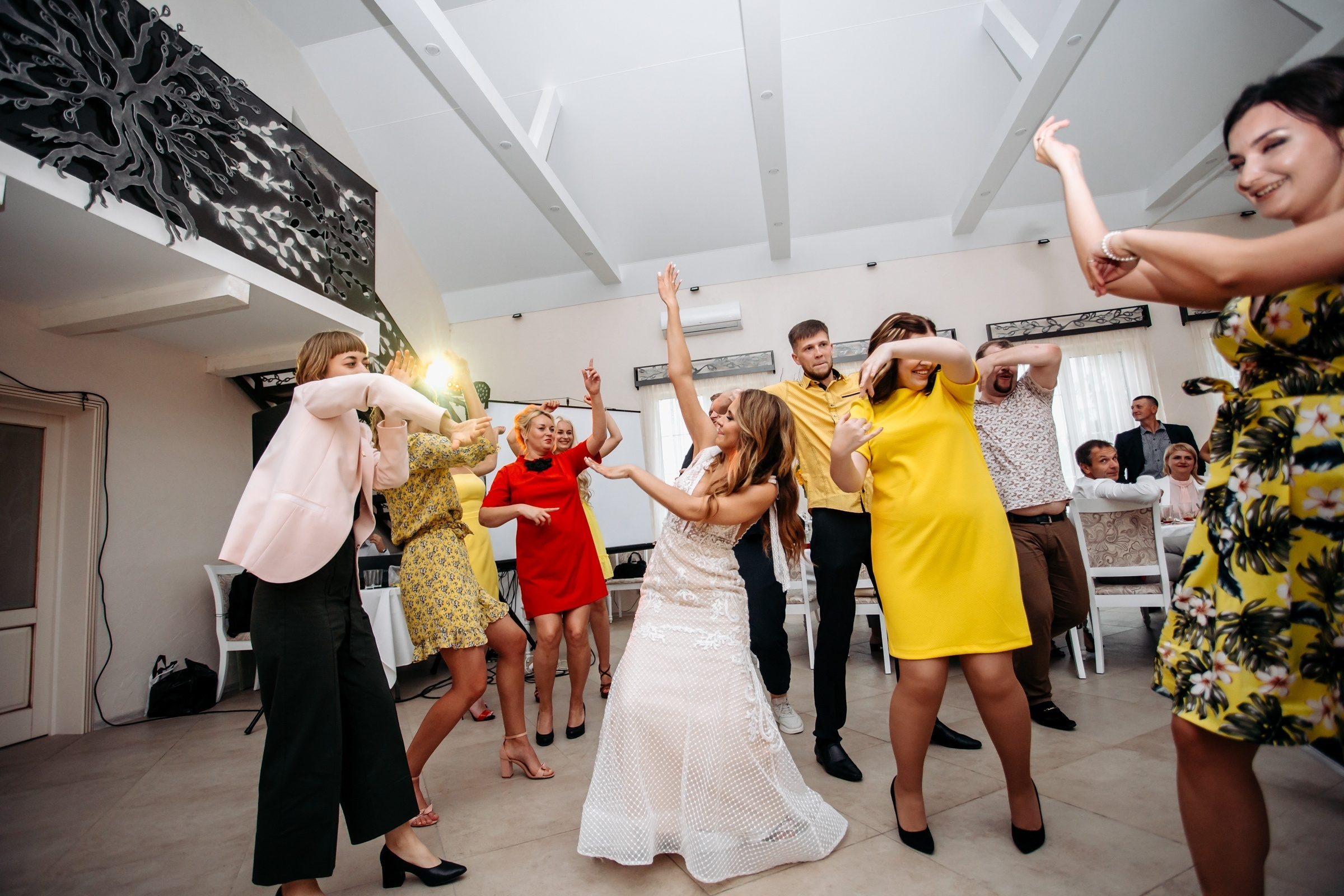 лавстори, фотограф Витебск, фотограф Минск , свадьба, свадебный фотограф Витебск, свадебный фотограф Минск, свадебное платье Витебск, свадебное платье Минск, букет невесты