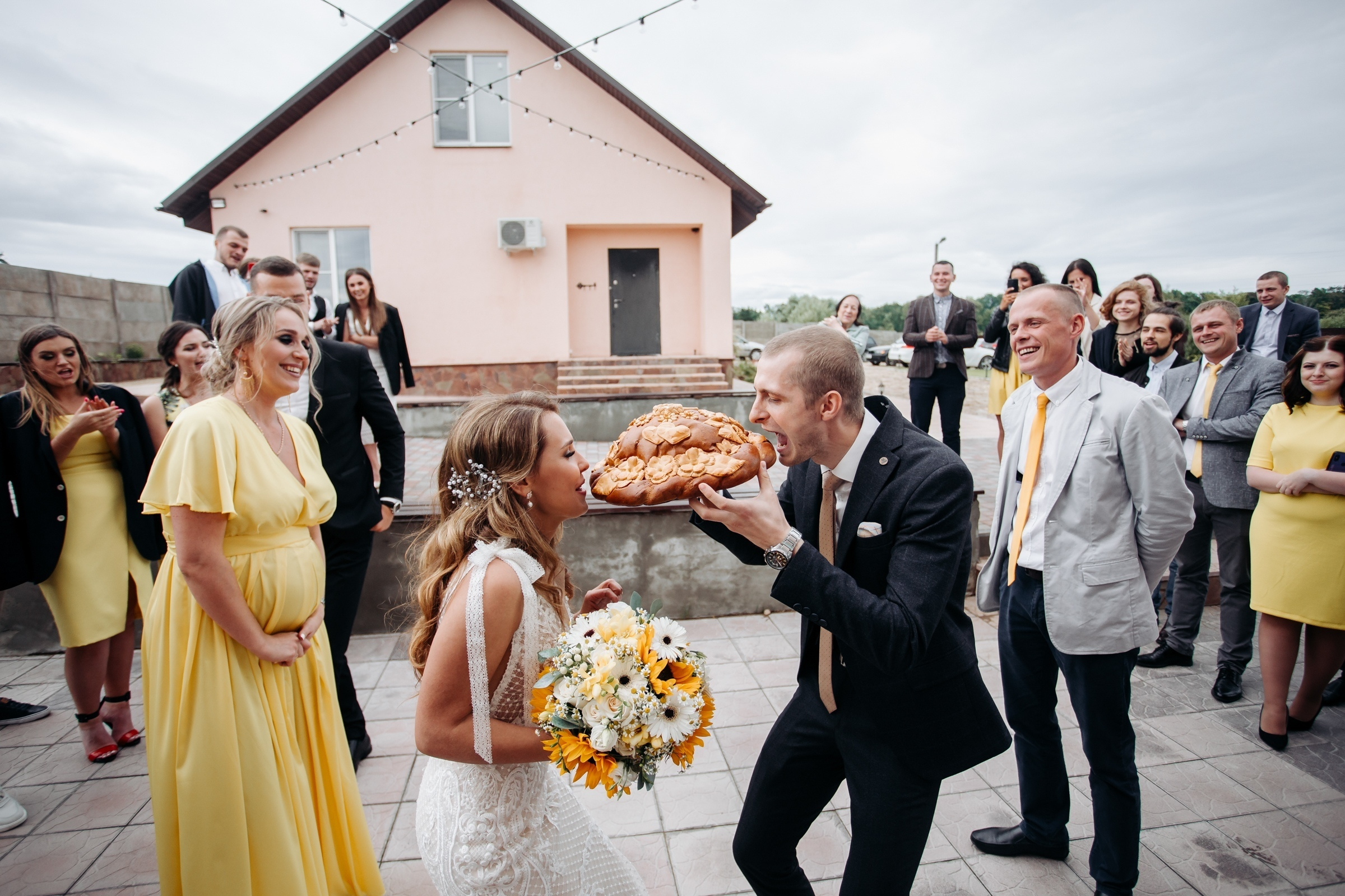 лавстори, фотограф Витебск, фотограф Минск , свадьба, свадебный фотограф Витебск, свадебный фотограф Минск, свадебное платье Витебск, свадебное платье Минск, букет невесты