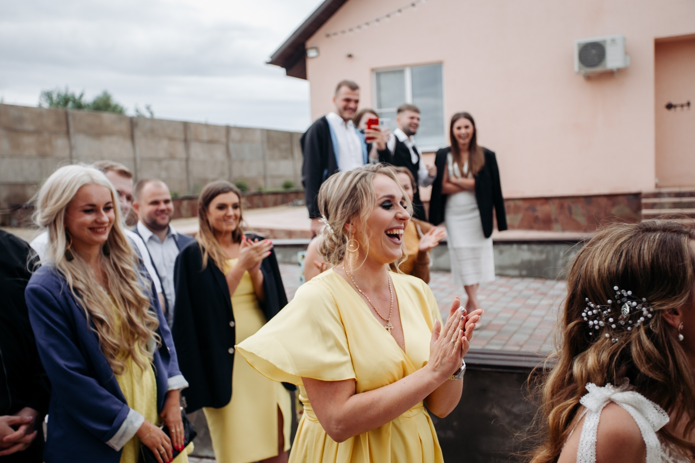 лавстори, фотограф Витебск, фотограф Минск , свадьба, свадебный фотограф Витебск, свадебный фотограф Минск, свадебное платье Витебск, свадебное платье Минск, букет невесты