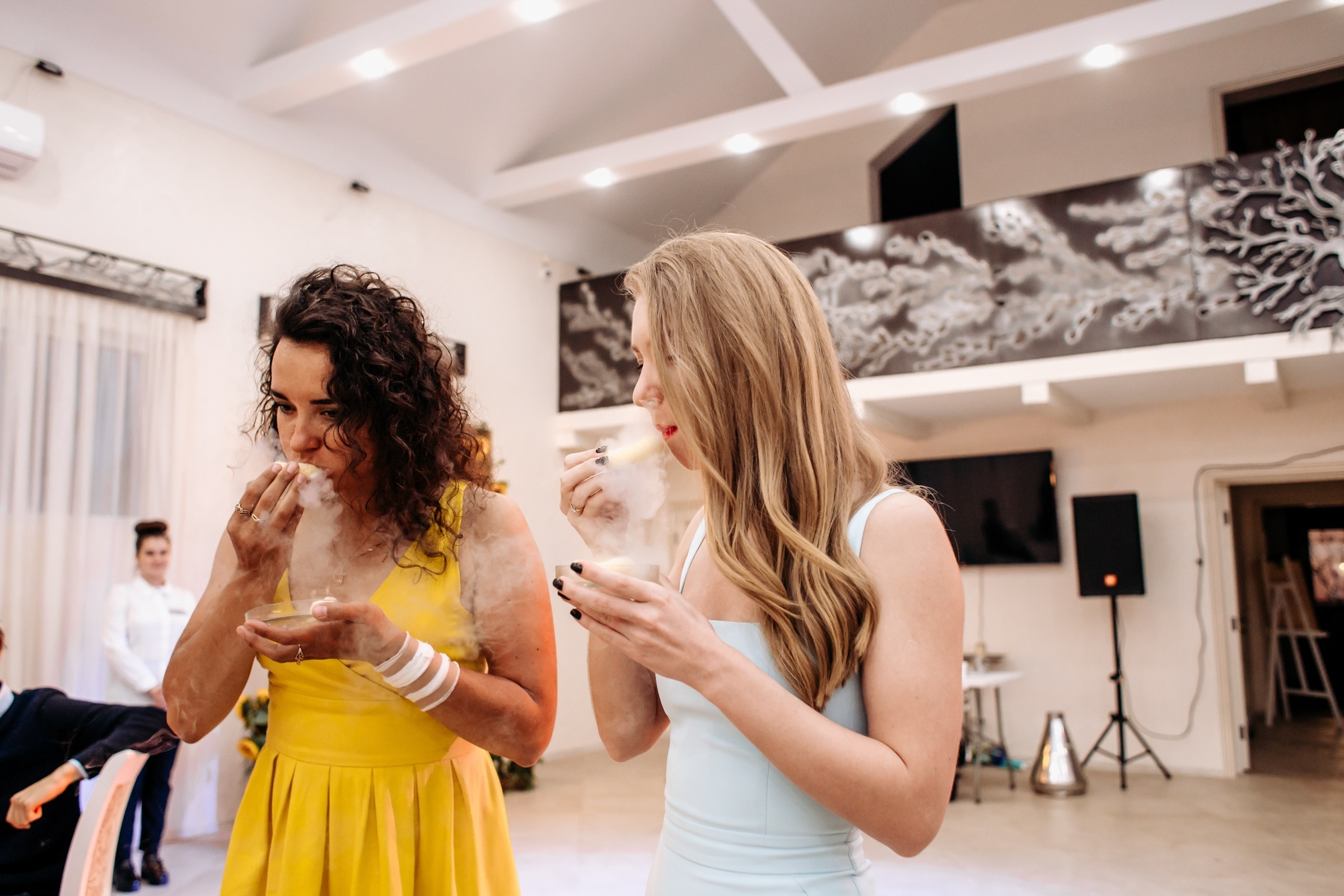 лавстори, фотограф Витебск, фотограф Минск , свадьба, свадебный фотограф Витебск, свадебный фотограф Минск, свадебное платье Витебск, свадебное платье Минск, букет невесты