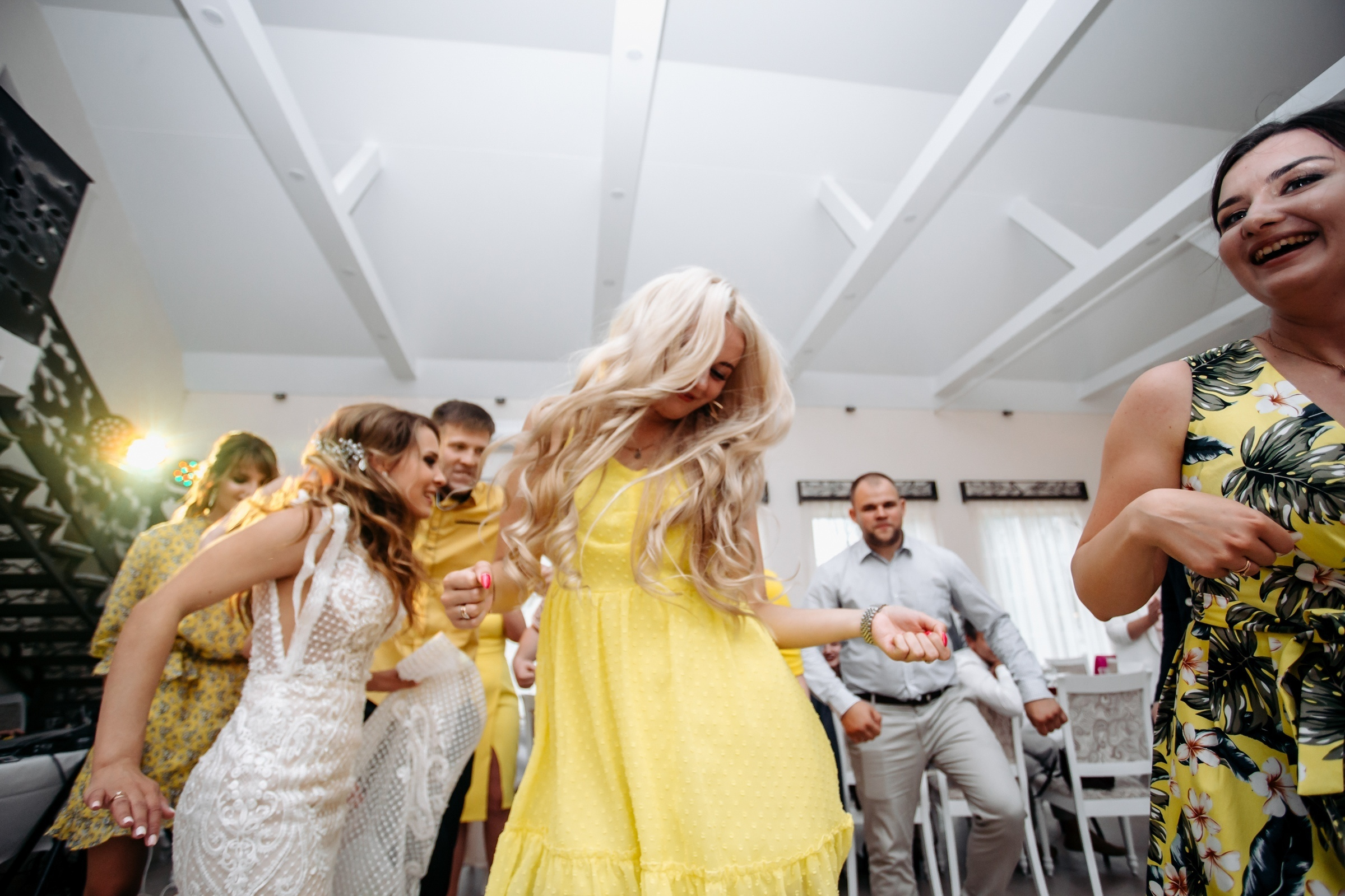 лавстори, фотограф Витебск, фотограф Минск , свадьба, свадебный фотограф Витебск, свадебный фотограф Минск, свадебное платье Витебск, свадебное платье Минск, букет невесты