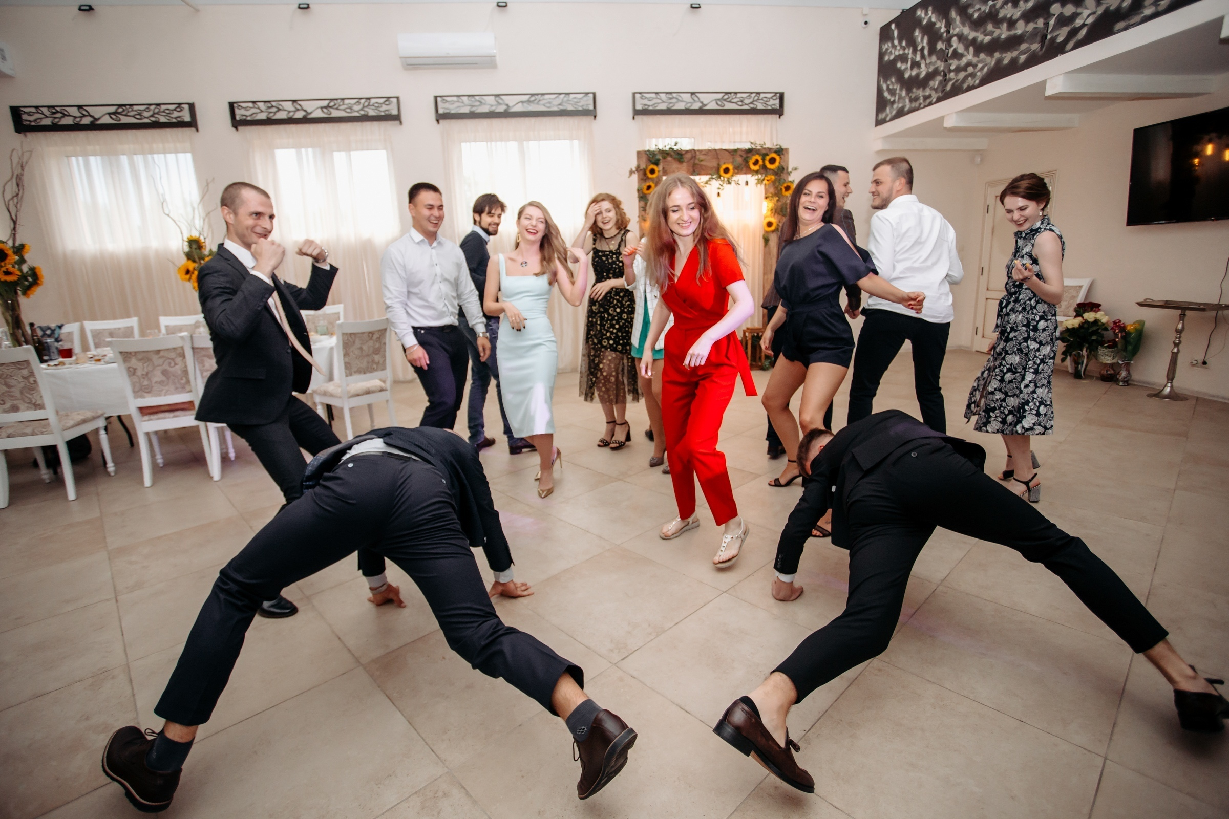 лавстори, фотограф Витебск, фотограф Минск , свадьба, свадебный фотограф Витебск, свадебный фотограф Минск, свадебное платье Витебск, свадебное платье Минск, букет невесты