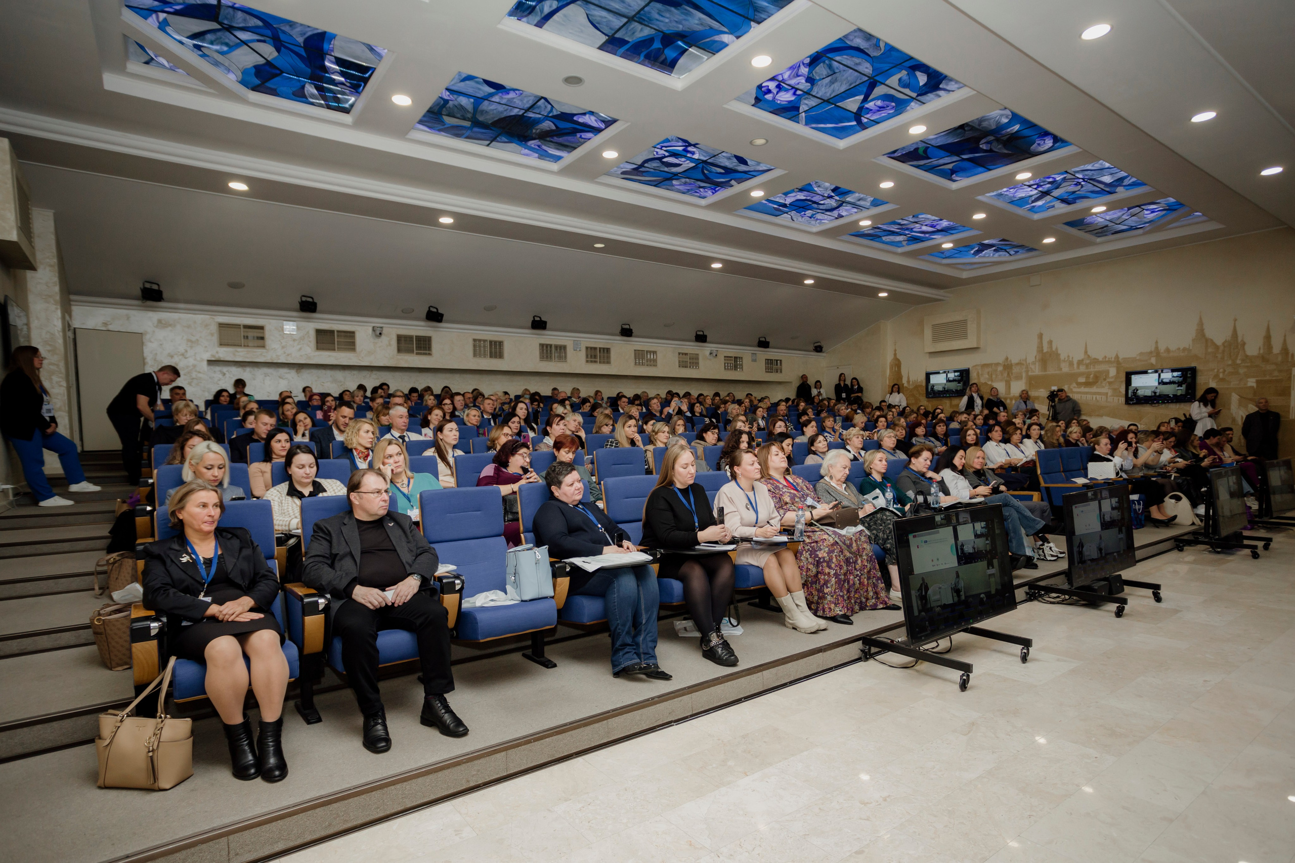 Опора России- форум Частное Образование. Деловая и Бизнес съемка в  Москве Инесса Грушко