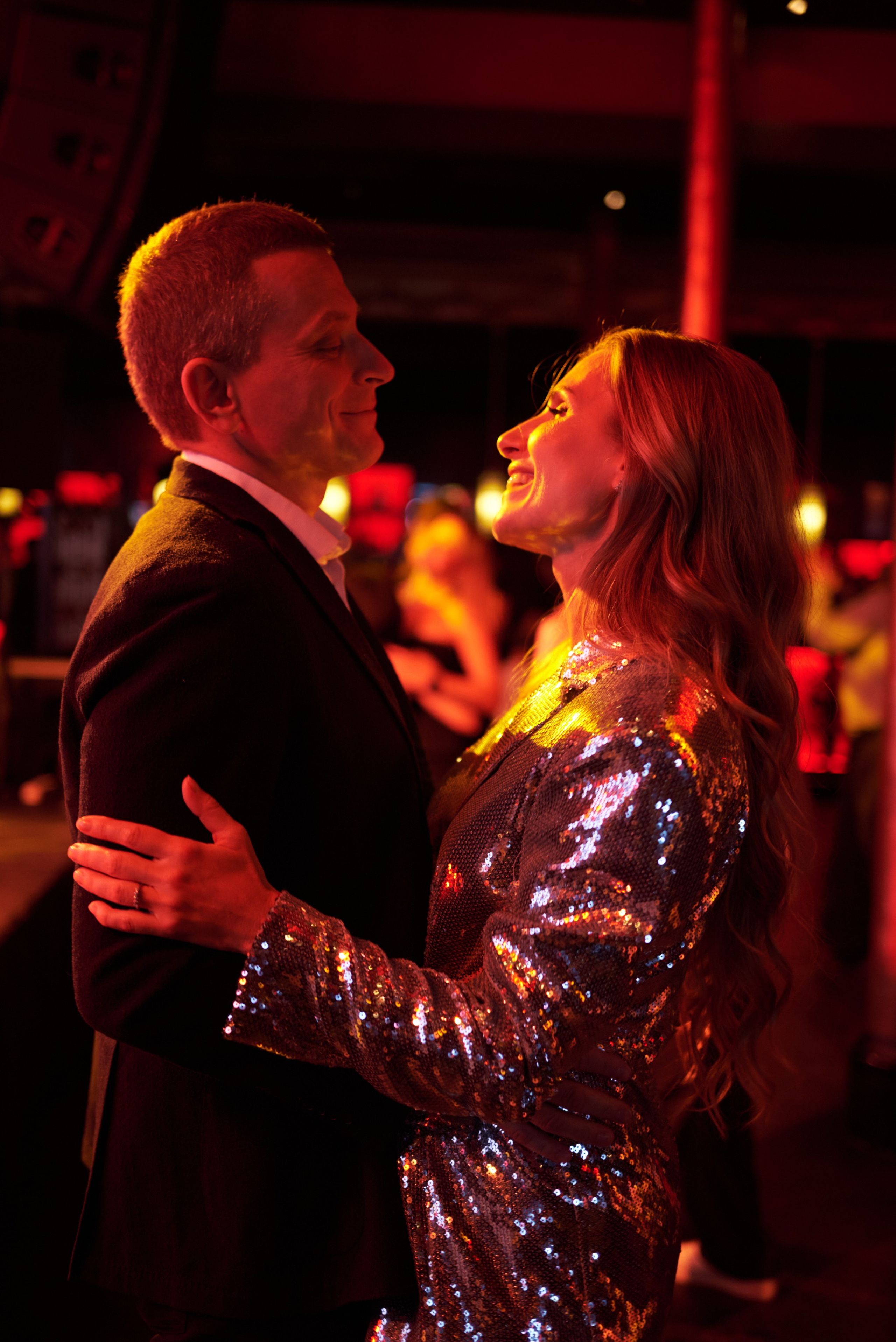 Репортажная съёмка корпоратива и концерта Елки в Петербурге и Москве