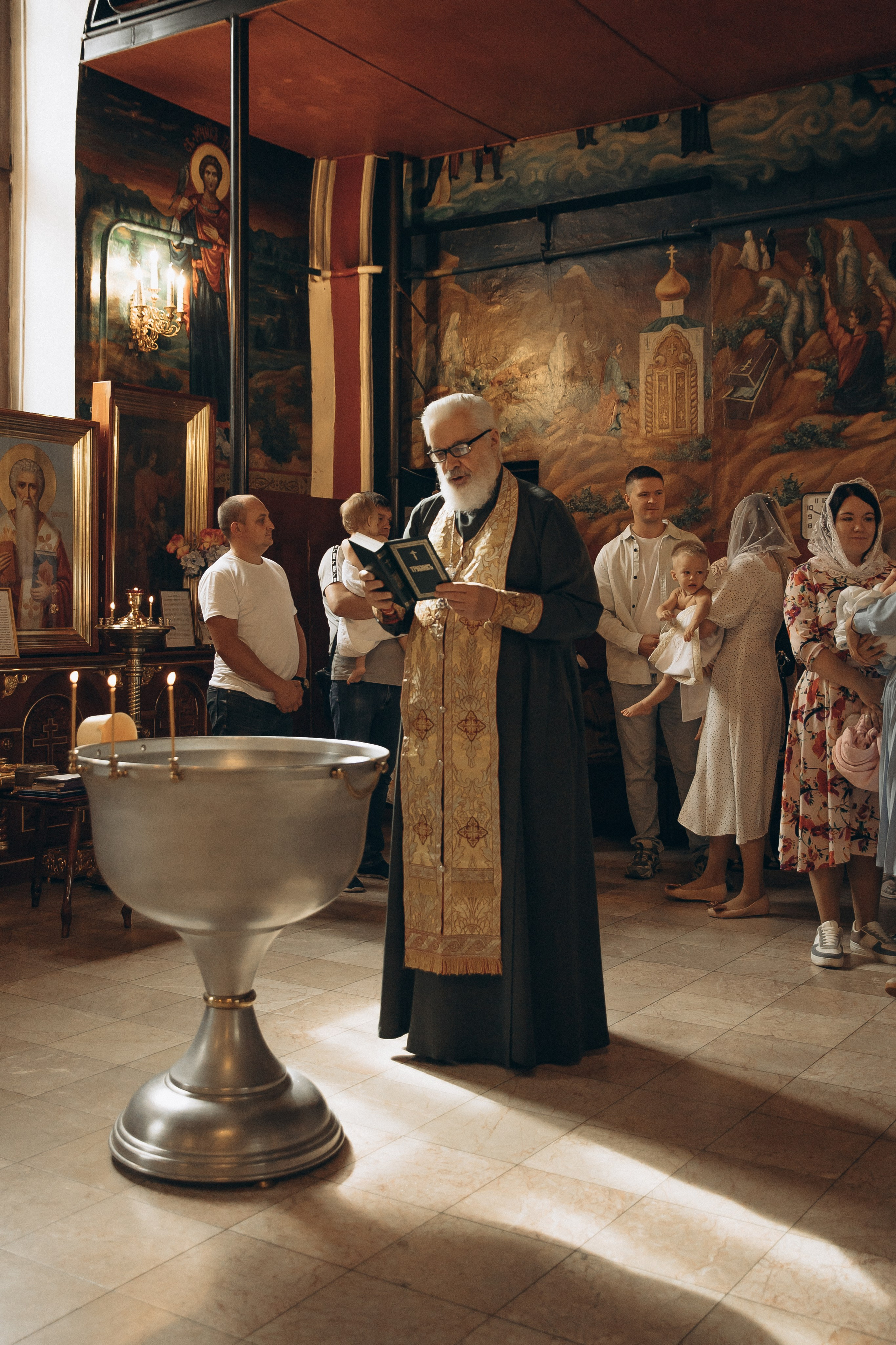 Крещение. Семейный фотограф в Москве и Королеве Евгения Баукова