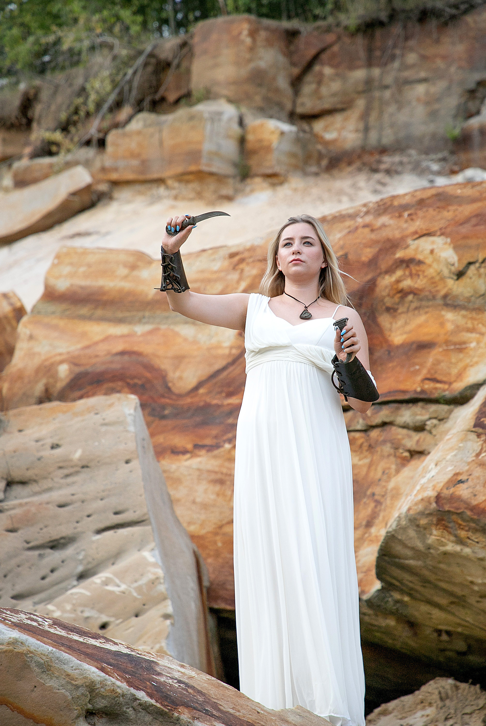 Прекрасная Анастасия в образе Валькирии. Подмосковные карьеры