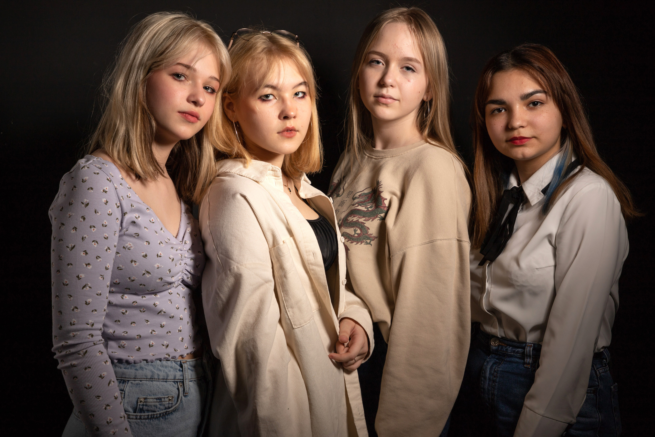 Девочки-подружки 9 класс