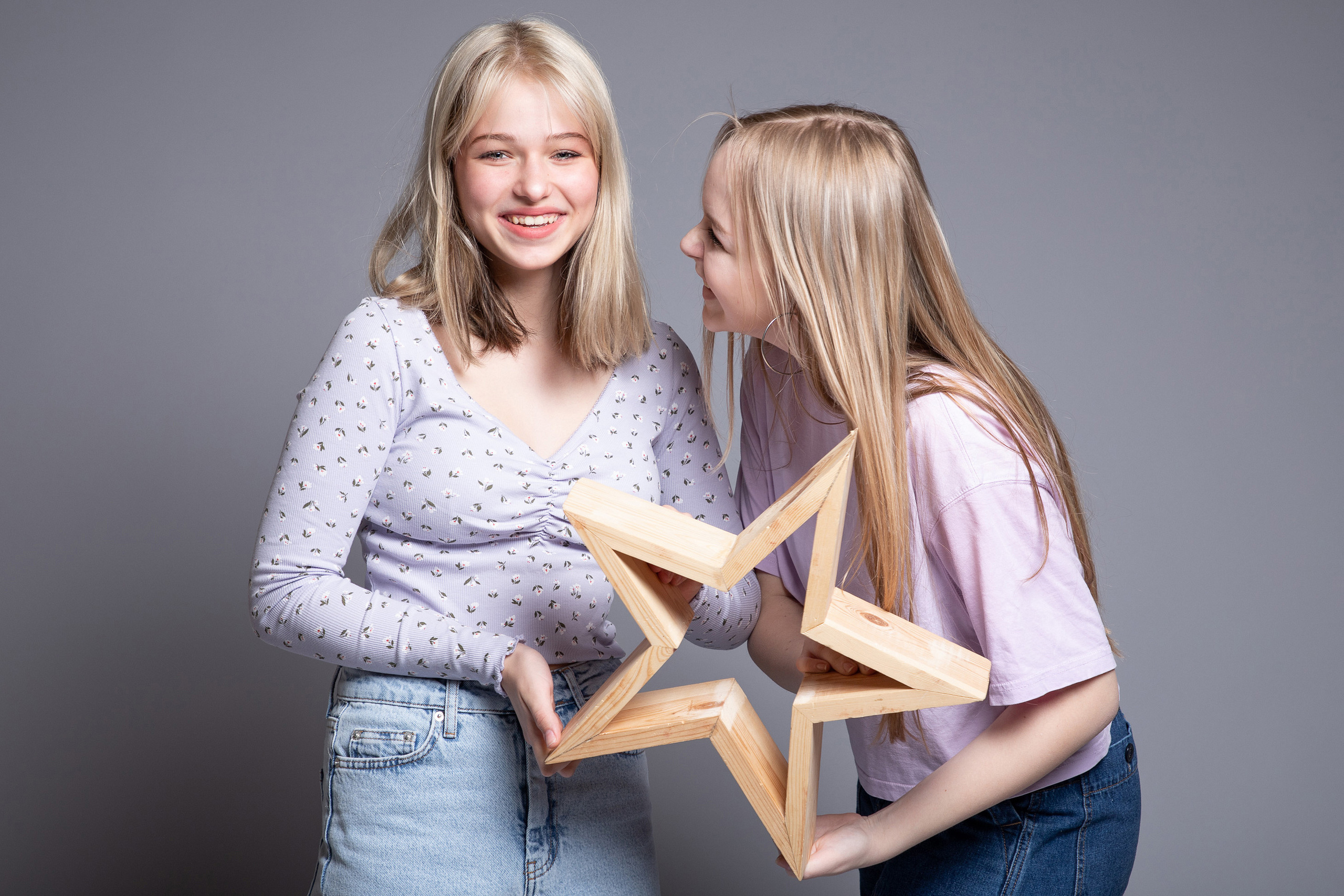 Девочки-подружки 9 класс