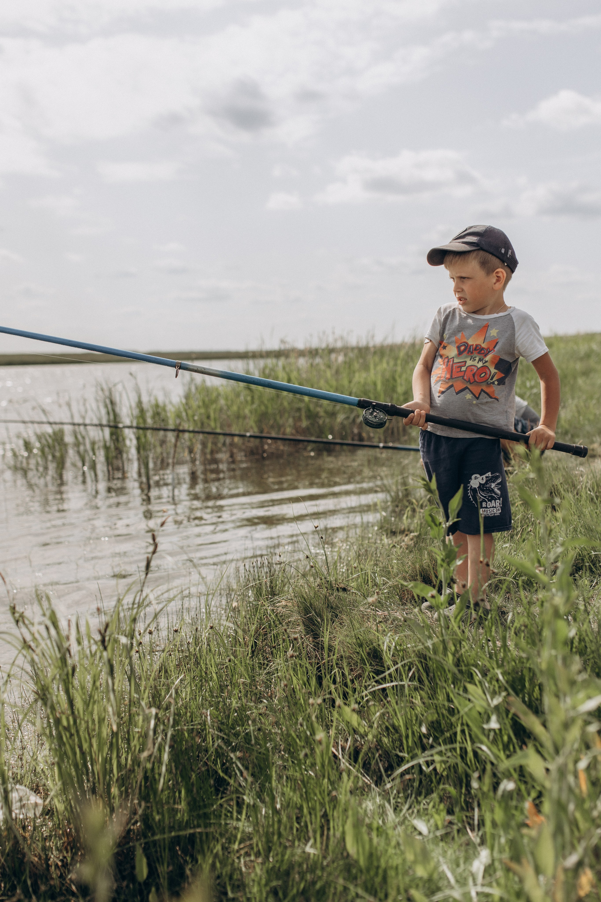 Семейная рыбалка. Семейный фотограф lifestyle в Новосибирске Елена Шпилевая