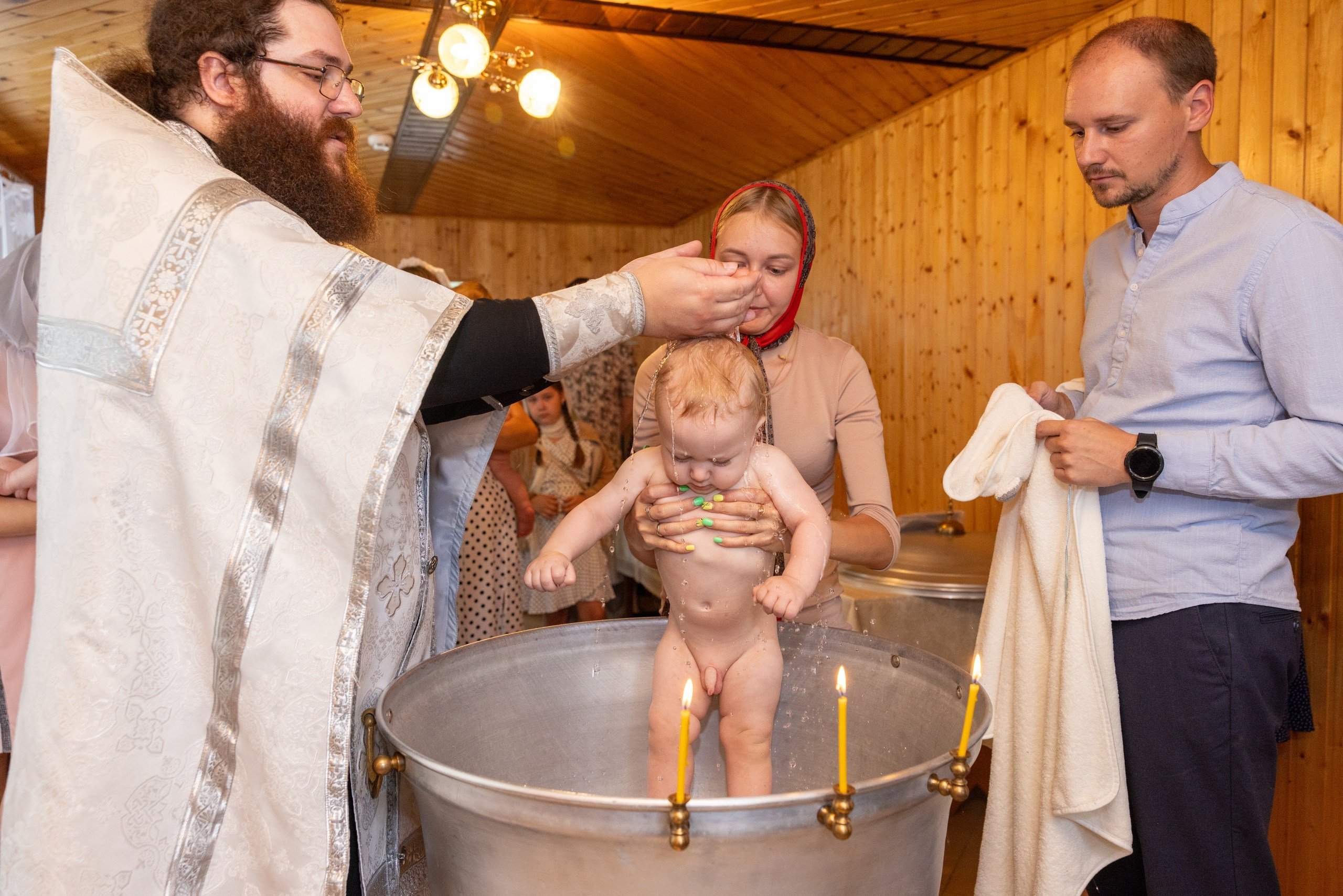 Образец репортажа крещения оригиналы, без искажений, без вспышки, светосильная оптика!. Фотограф в Туле Крупский АнДРей. Фотостудия «КАДР71» в Туле