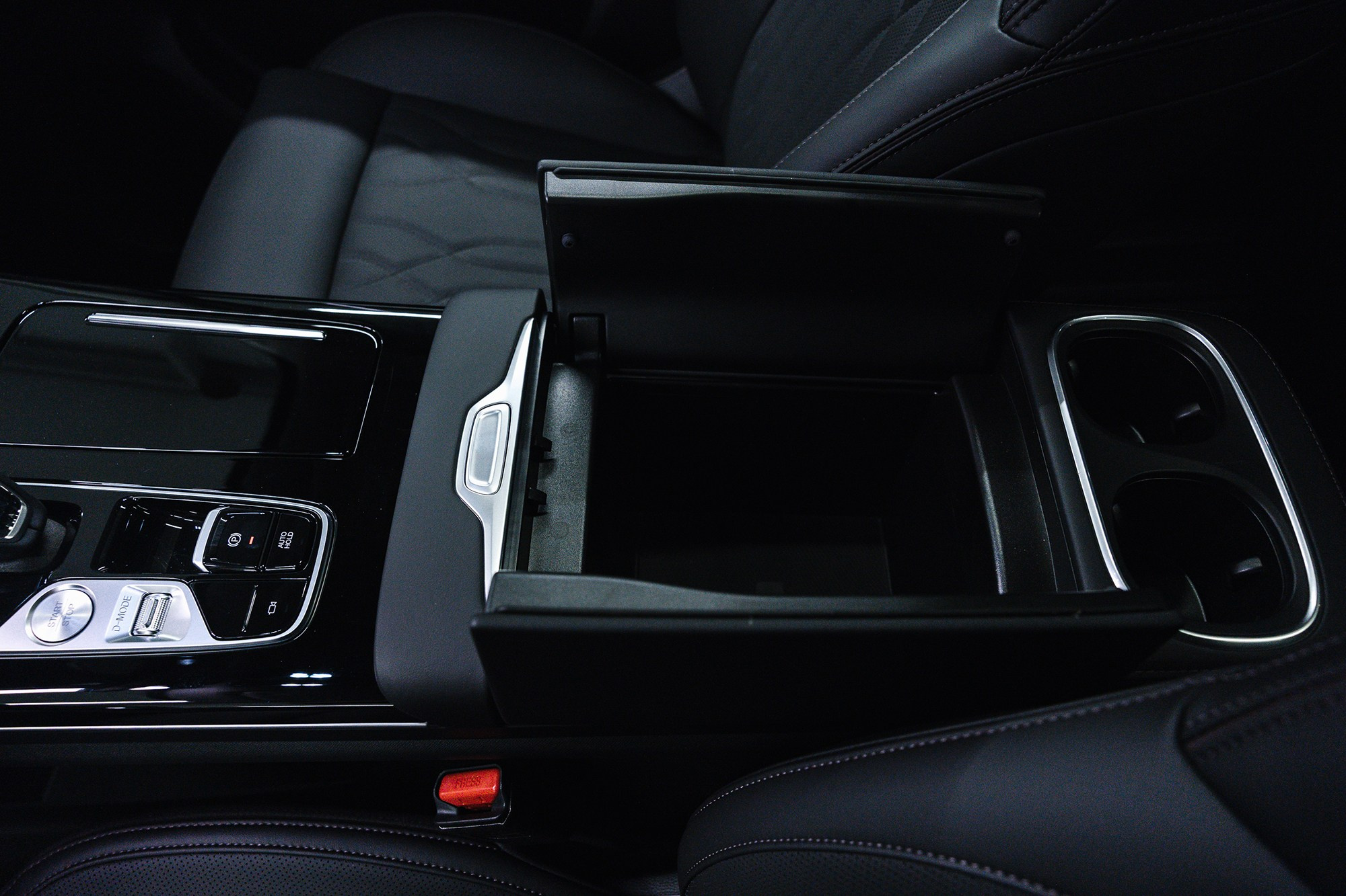 GAC M8 2.0T GDI AT (231 л. с.). Автосалон «Х-Авто»