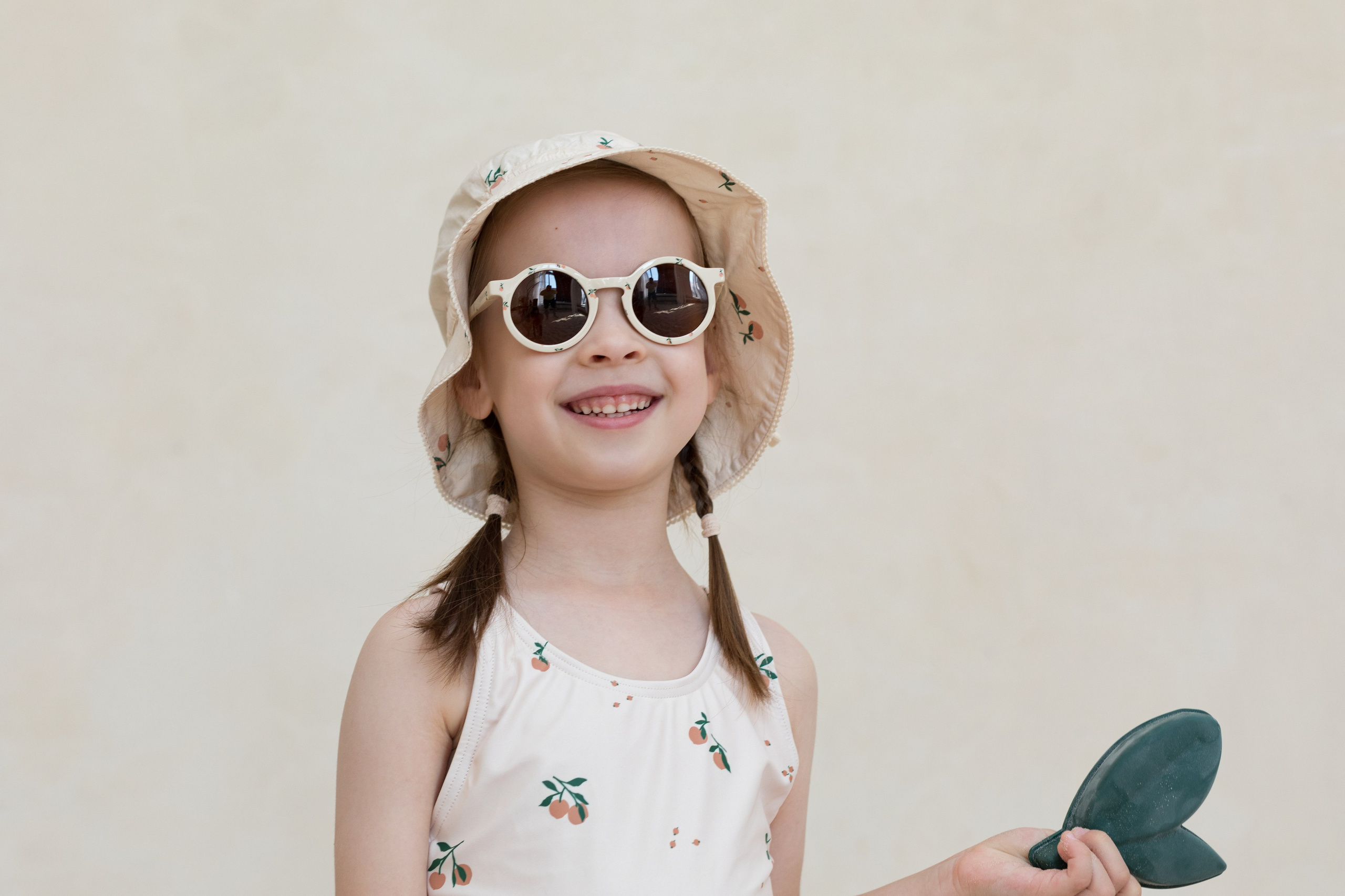 Фотосессия в песке для детского бренда. Детский и контент фотограф Надя Волкова Санкт-Петербург