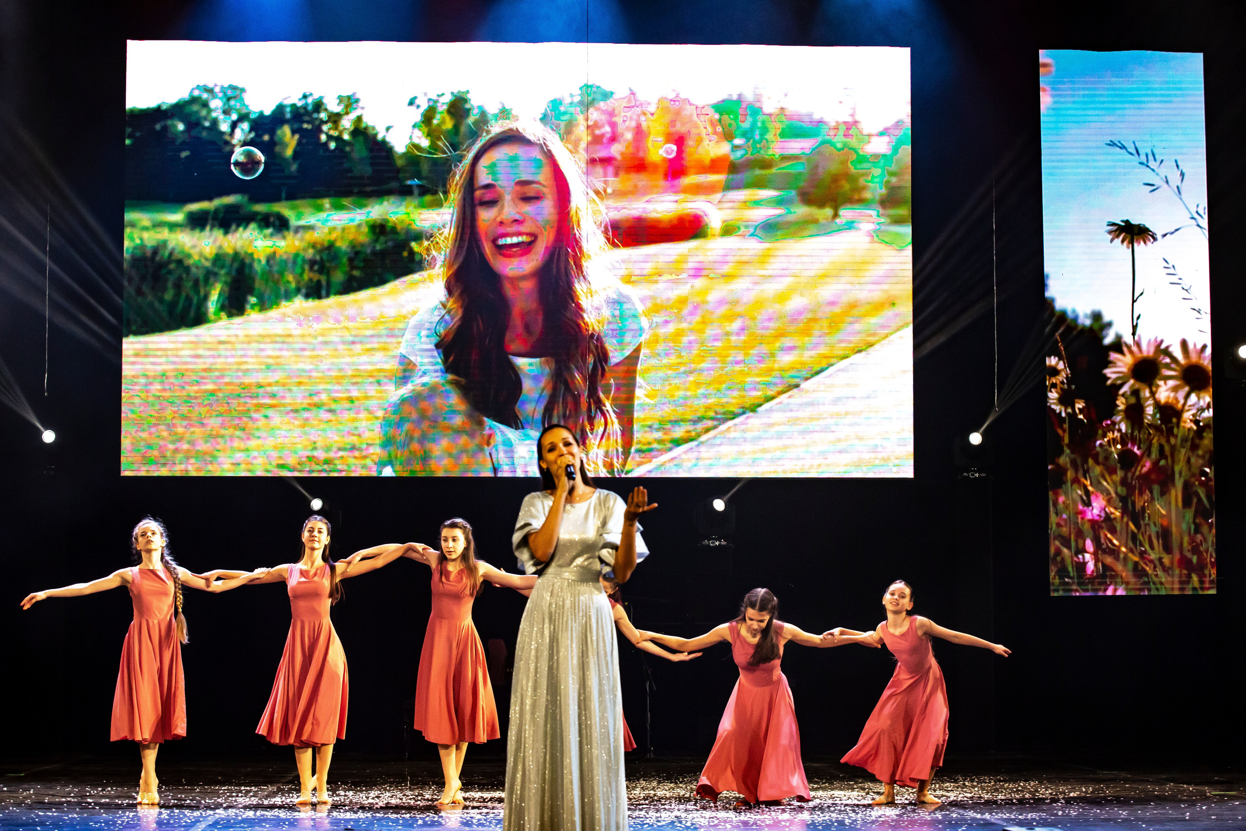 Закрытие года семьи в Сочи Зимний театр. Фотограф в Сочи Юрий Шептаев
