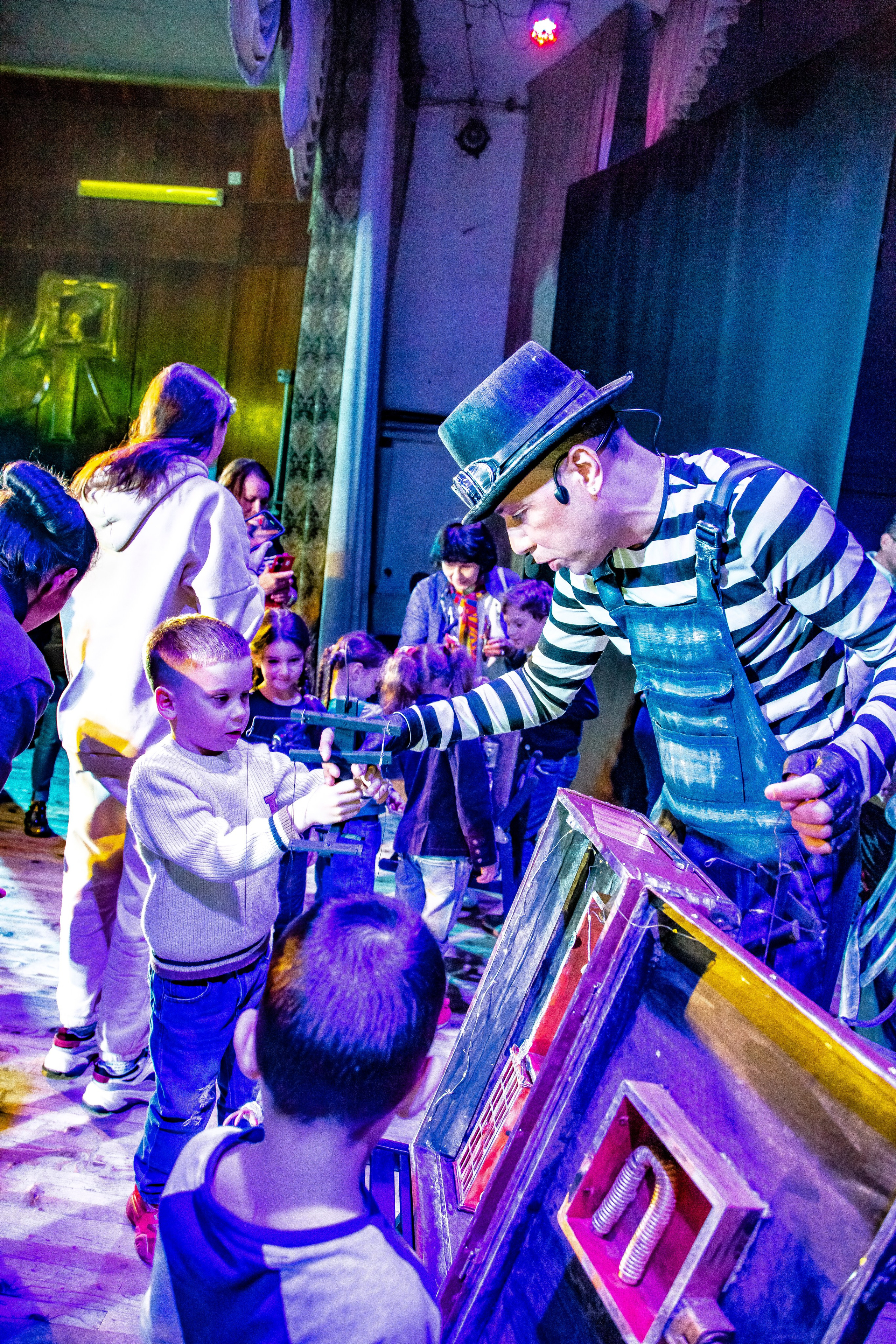 Театрп гномов или настоящие друзья. Фотограф в Сочи Юрий Шептаев