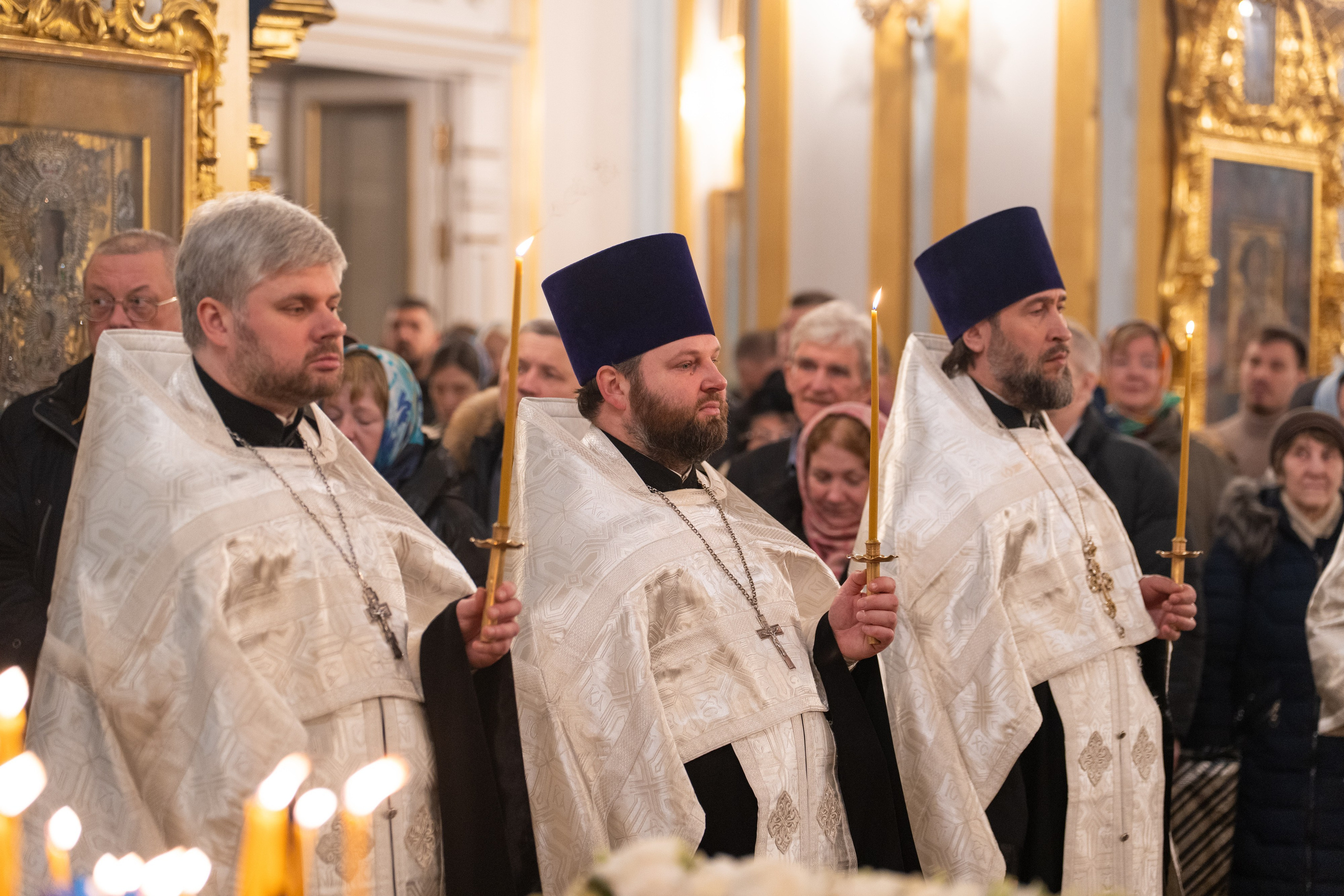 Праздничное бдение в Николо-Богоявленском морском соборе. НИКОЛО-БОГОЯВЛЕНСКИЙ МОРСКОЙ СОБОР