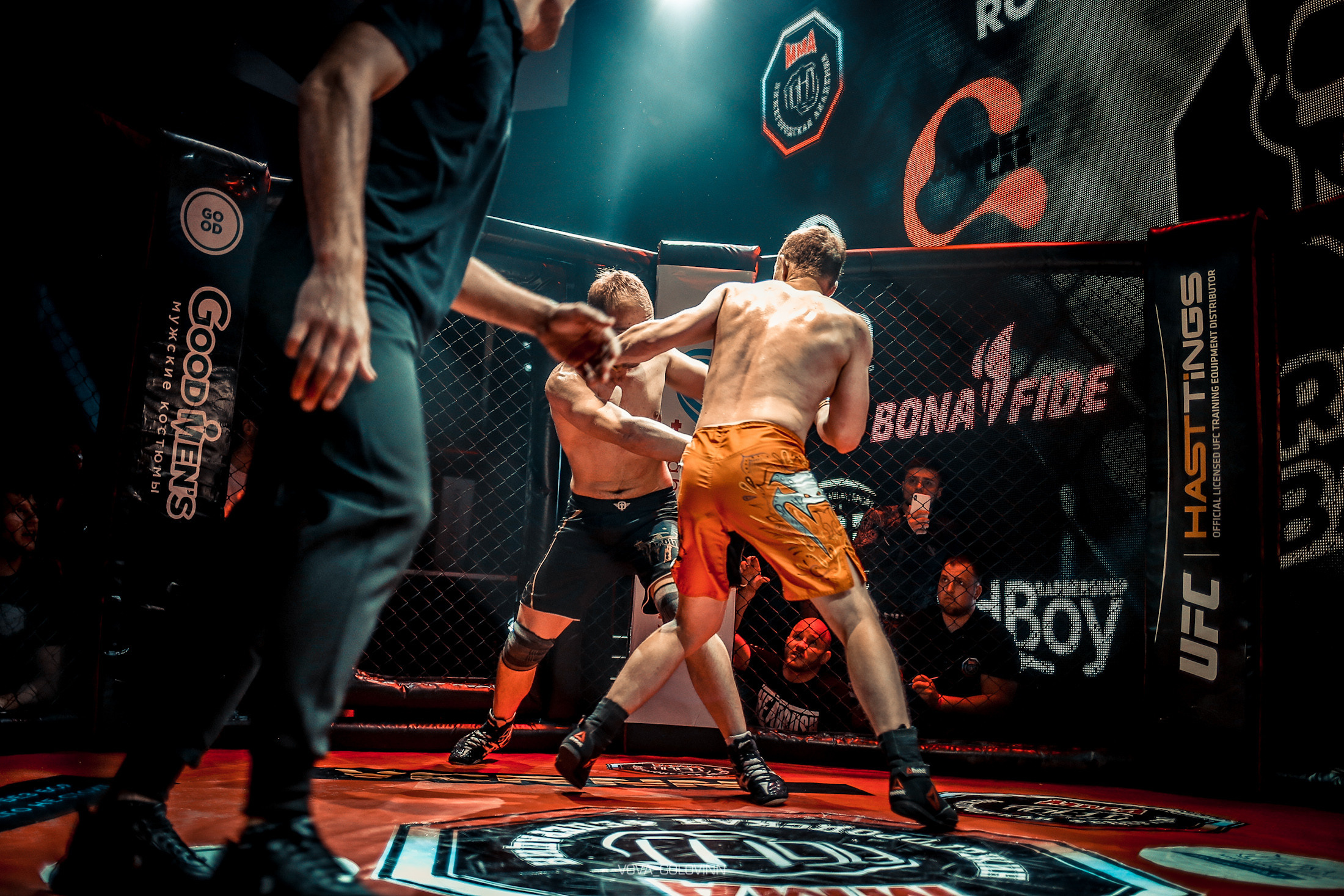 Съемка турниров по ММА, спортивный фотограф Нижний Новгород , спортивный фотограф Головин Владимир, фитнесфотограф Головин Владимир, Съемка турниров единоборств, снимаю спортивные единоборства, снимаю боевые единоборства, горький баттл, октагон, спортивный репортаж дорого