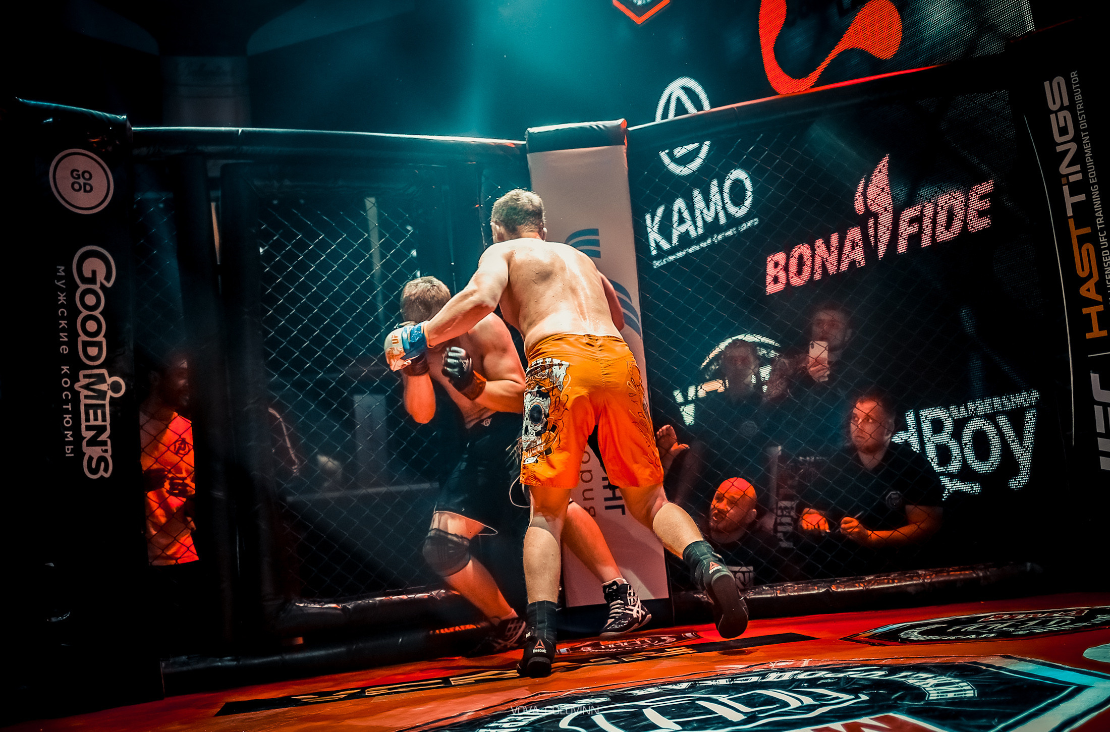 Съемка турниров по ММА, спортивный фотограф Нижний Новгород , спортивный фотограф Головин Владимир, фитнесфотограф Головин Владимир, Съемка турниров единоборств, снимаю спортивные единоборства, снимаю боевые единоборства, горький баттл, октагон, спортивный репортаж дорого