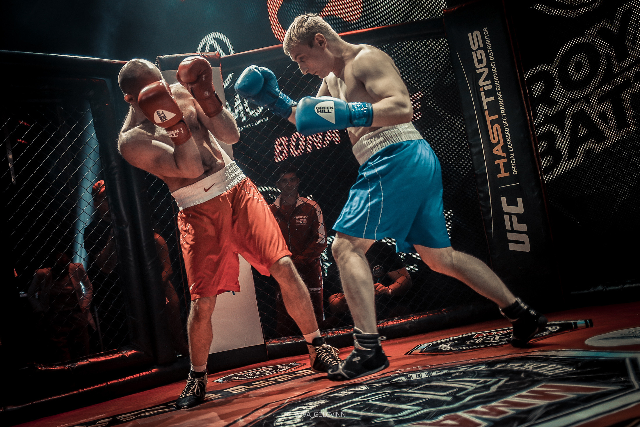 Съемка турниров по ММА, спортивный фотограф Нижний Новгород , спортивный фотограф Головин Владимир, фитнесфотограф Головин Владимир, Съемка турниров единоборств, снимаю спортивные единоборства, снимаю боевые единоборства, горький баттл, октагон, спортивный репортаж дорого