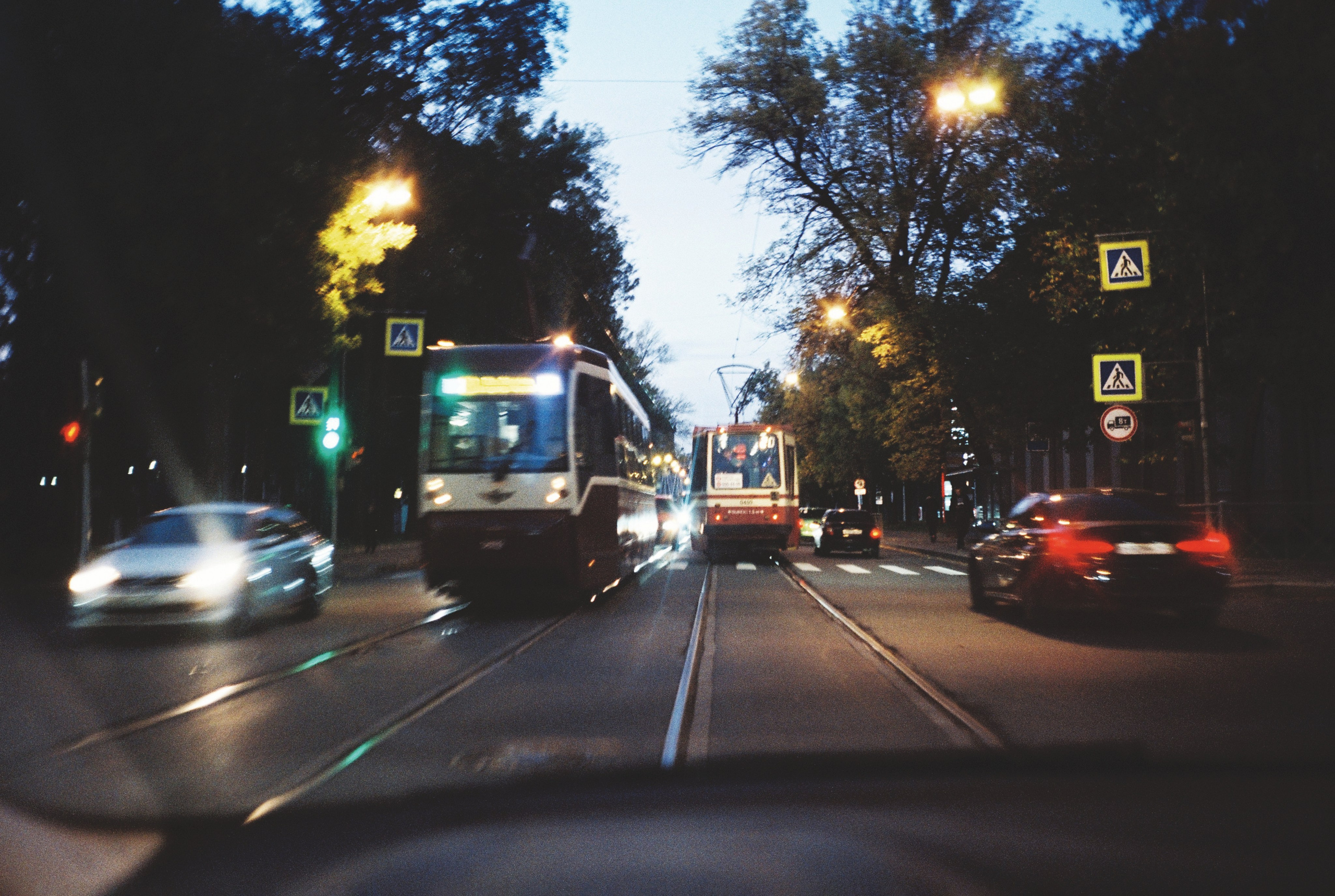 Фотографии цветные. Свадебный и семейный пленочный фотограф в Петербурге Истомина Ирина