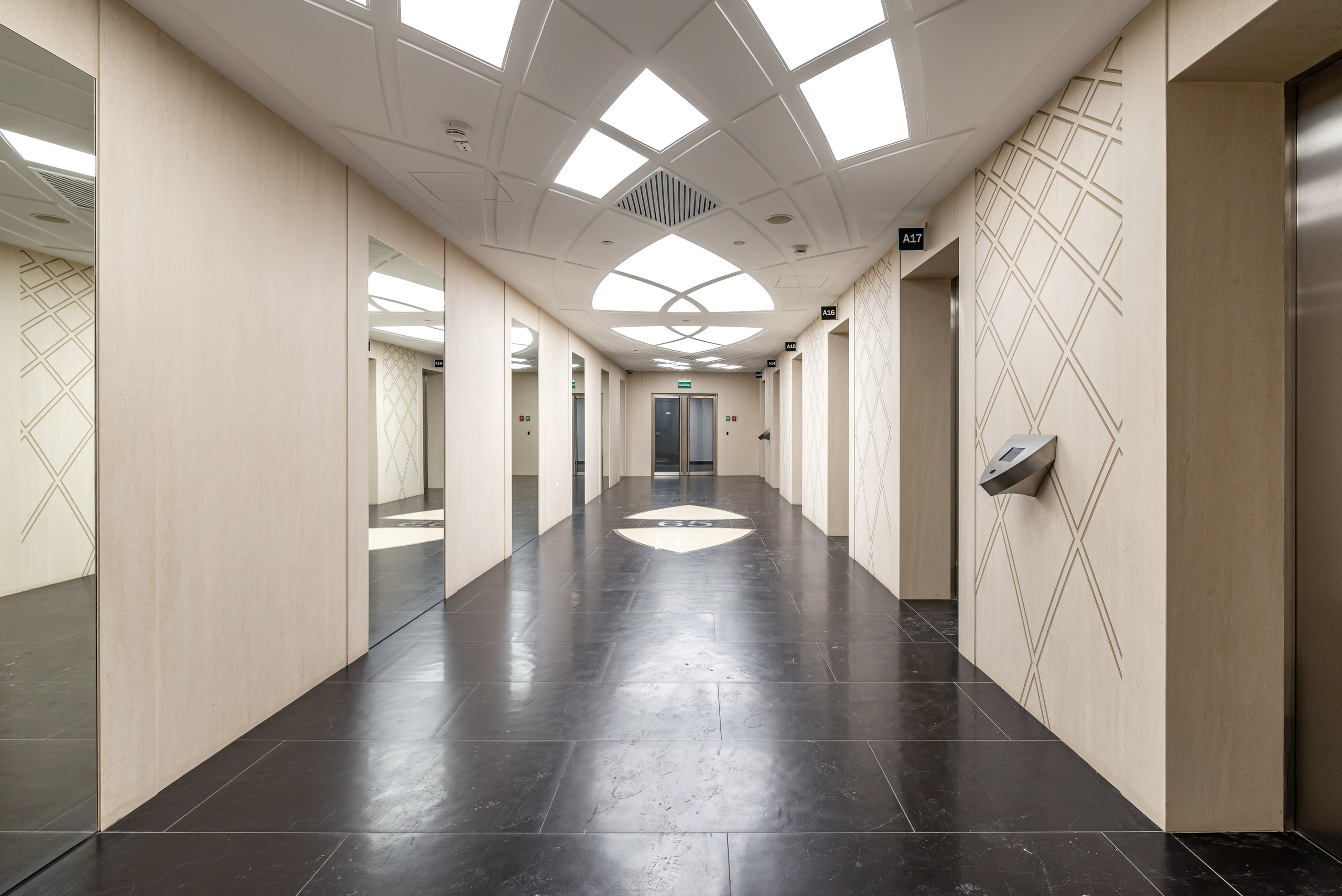 Фотосъёмка офиса в Москва Сити Федерация Восток — Интерьерный фотограф Кузнецов Сергей. Хештег в поиске: #photopixiq