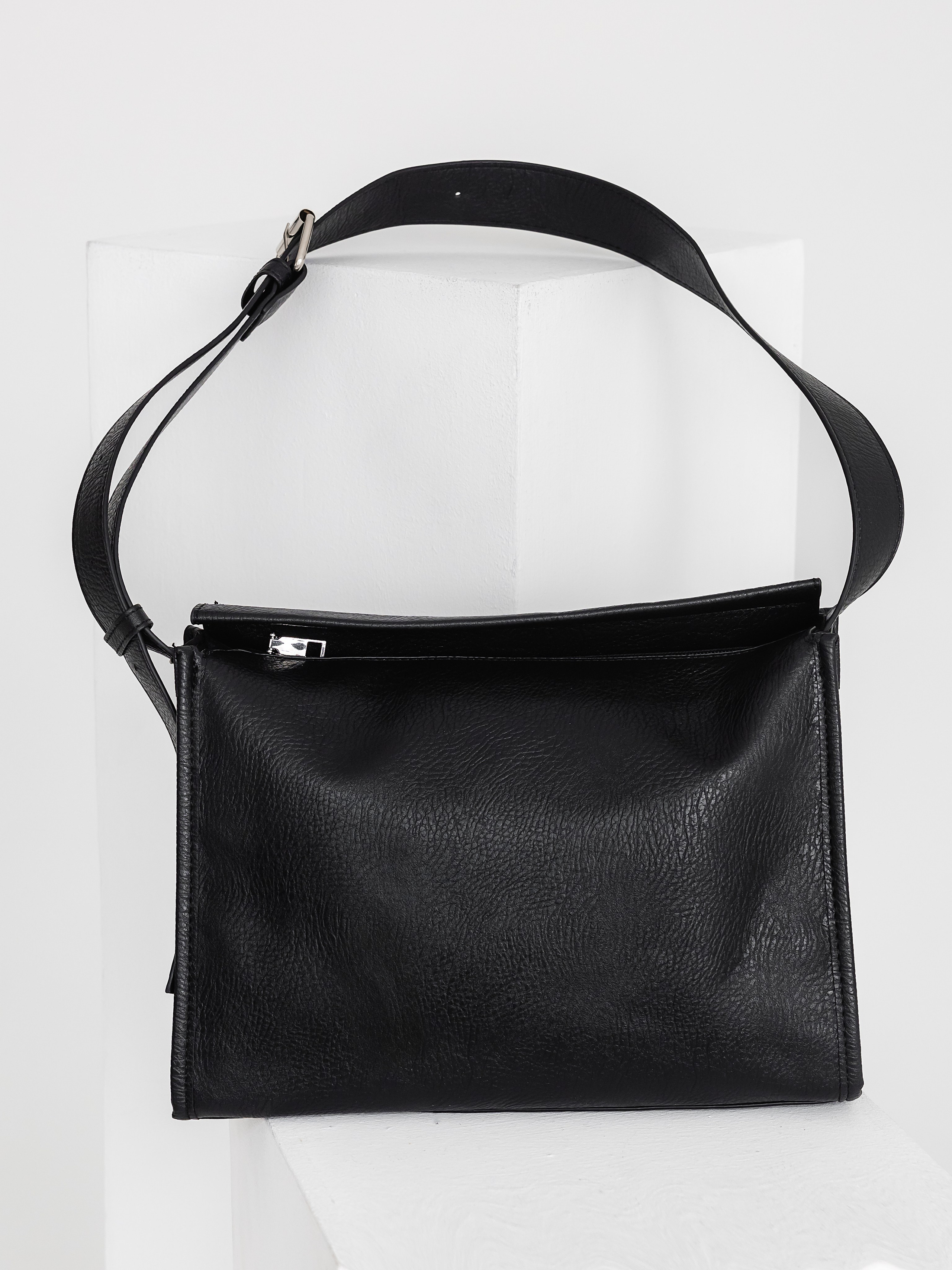 WB: Сумка. Фотограф и видеограф в Улан-Удэ: Аюна Габагуева и Артём Шаханов