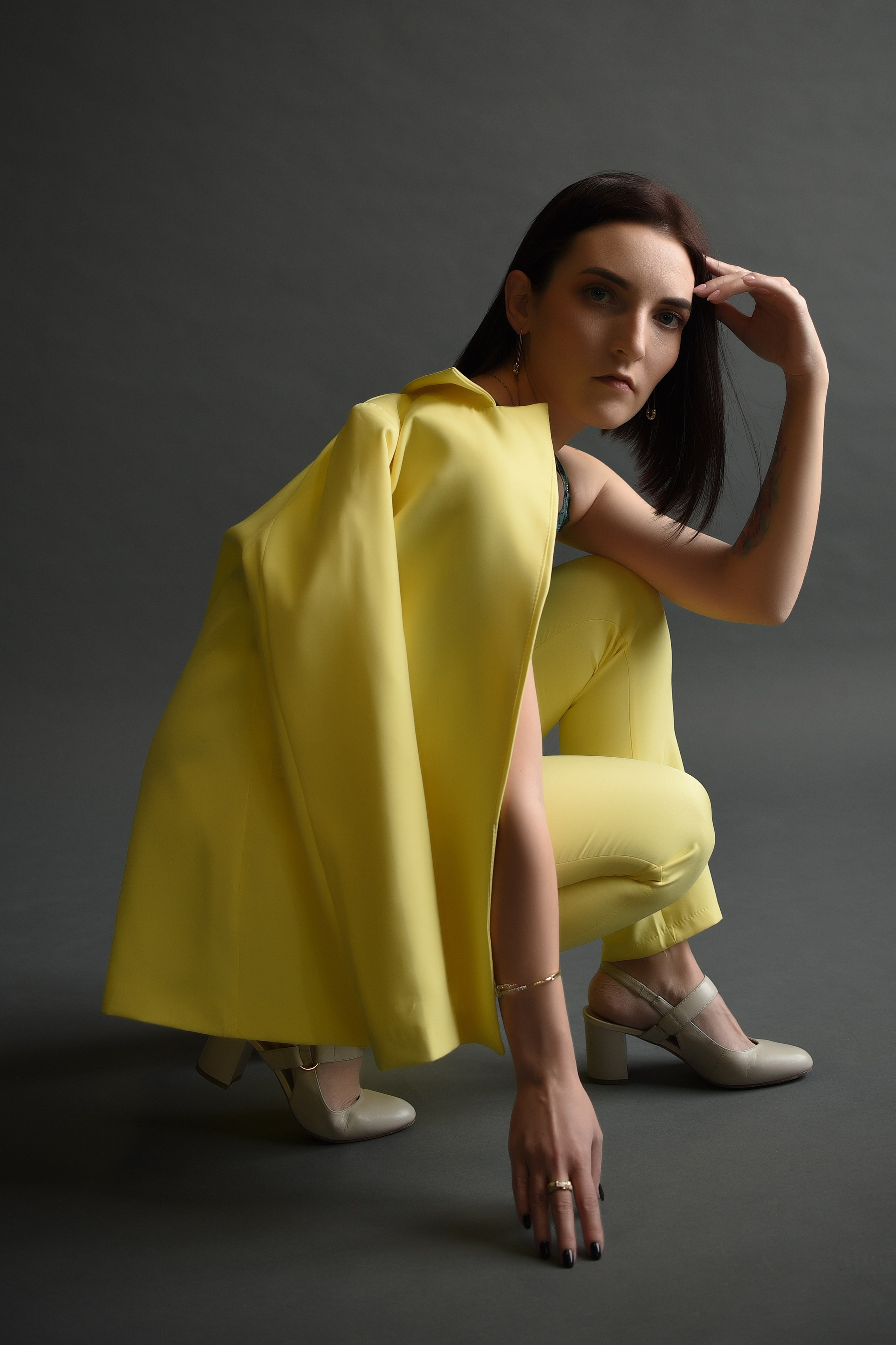 Индивидуальная студийная. Свадебный, семейный, детский, контент фотограф в Омске Максим Ильин