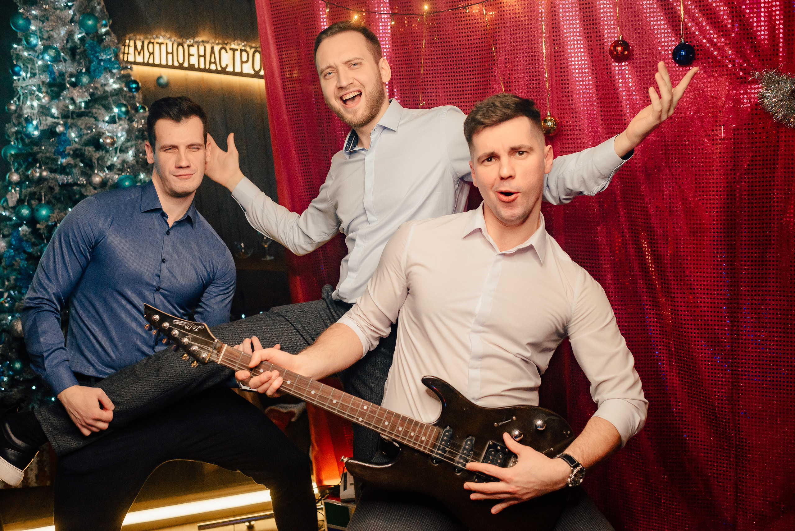 Новый год в стиле 90-х «Мята Спортивная». Мята Спортивная — Кальянная, караоке, бар в Минске