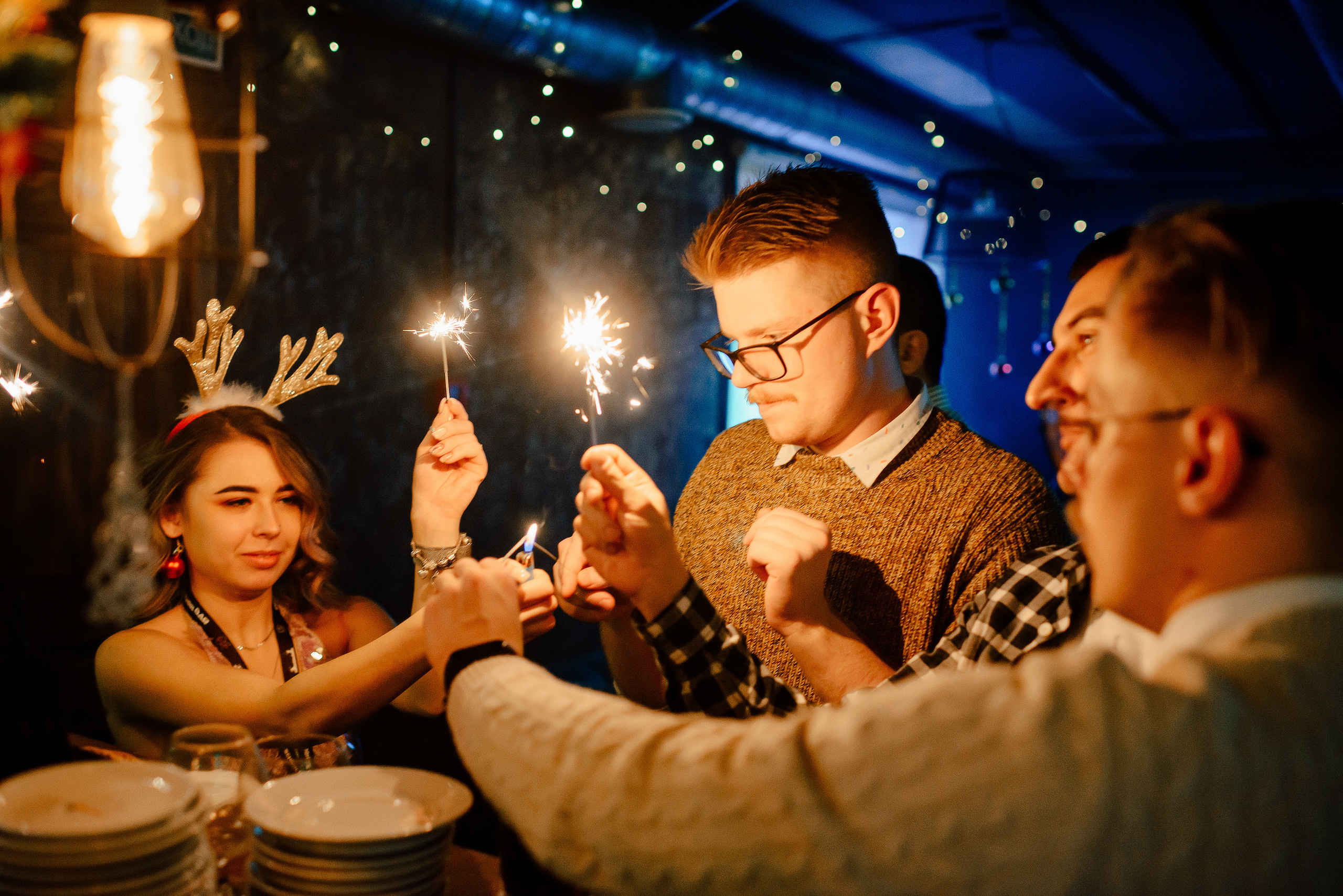 Новый год в стиле 90-х «Мята Спортивная». Мята Спортивная — Кальянная, караоке, бар в Минске