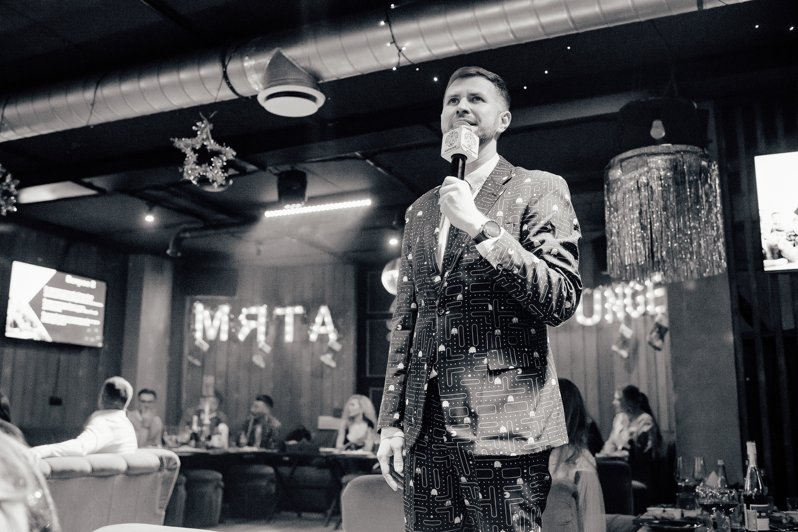 Новый год в стиле 90-х «Мята Спортивная». Мята Спортивная — Кальянная, караоке, бар в Минске