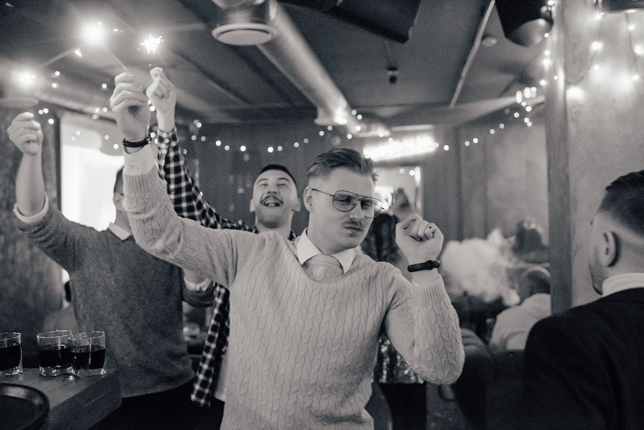 Новый год в стиле 90-х «Мята Спортивная». Мята Спортивная — Кальянная, караоке, бар в Минске