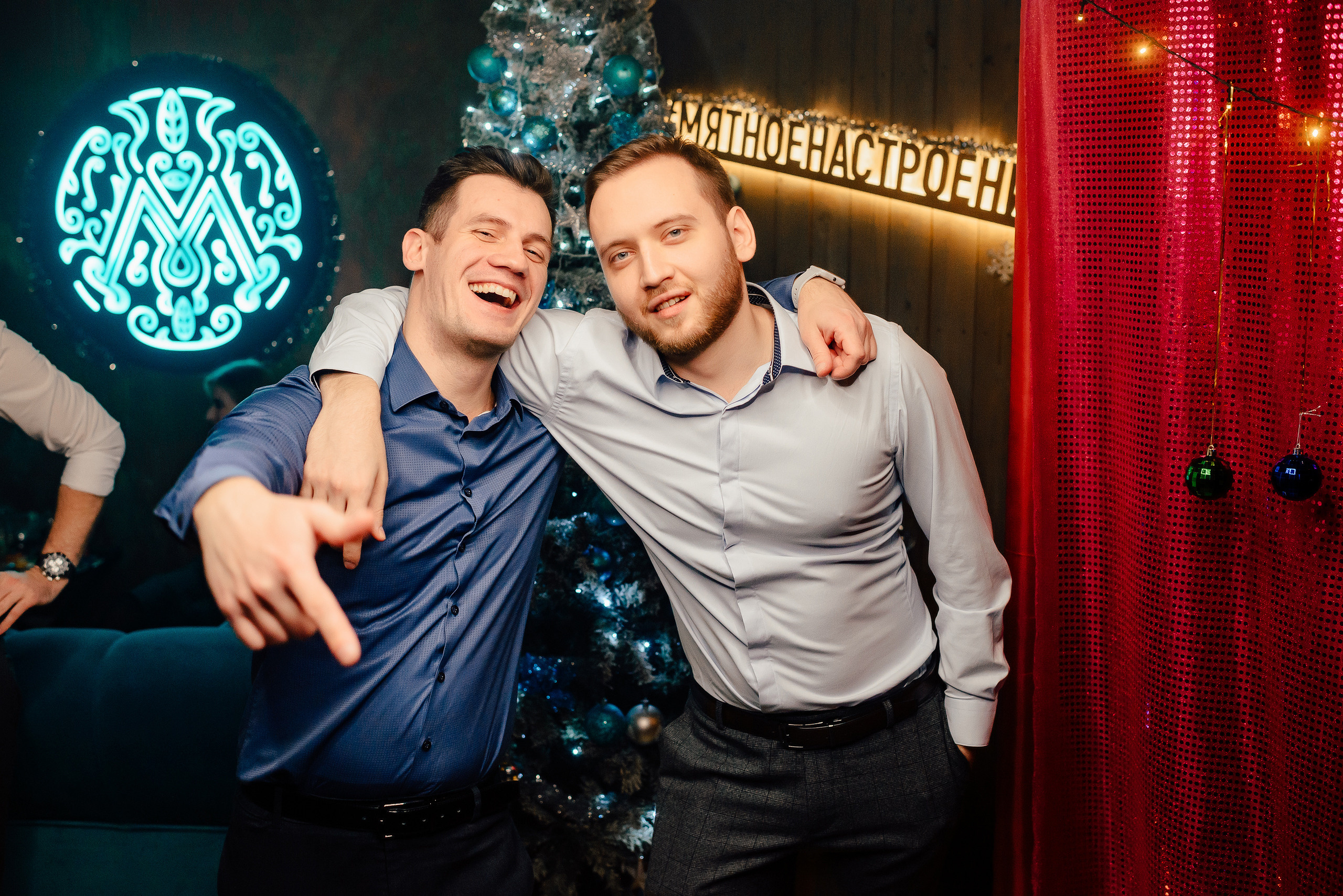 Новый год в стиле 90-х «Мята Спортивная». Мята Спортивная — Кальянная, караоке, бар в Минске