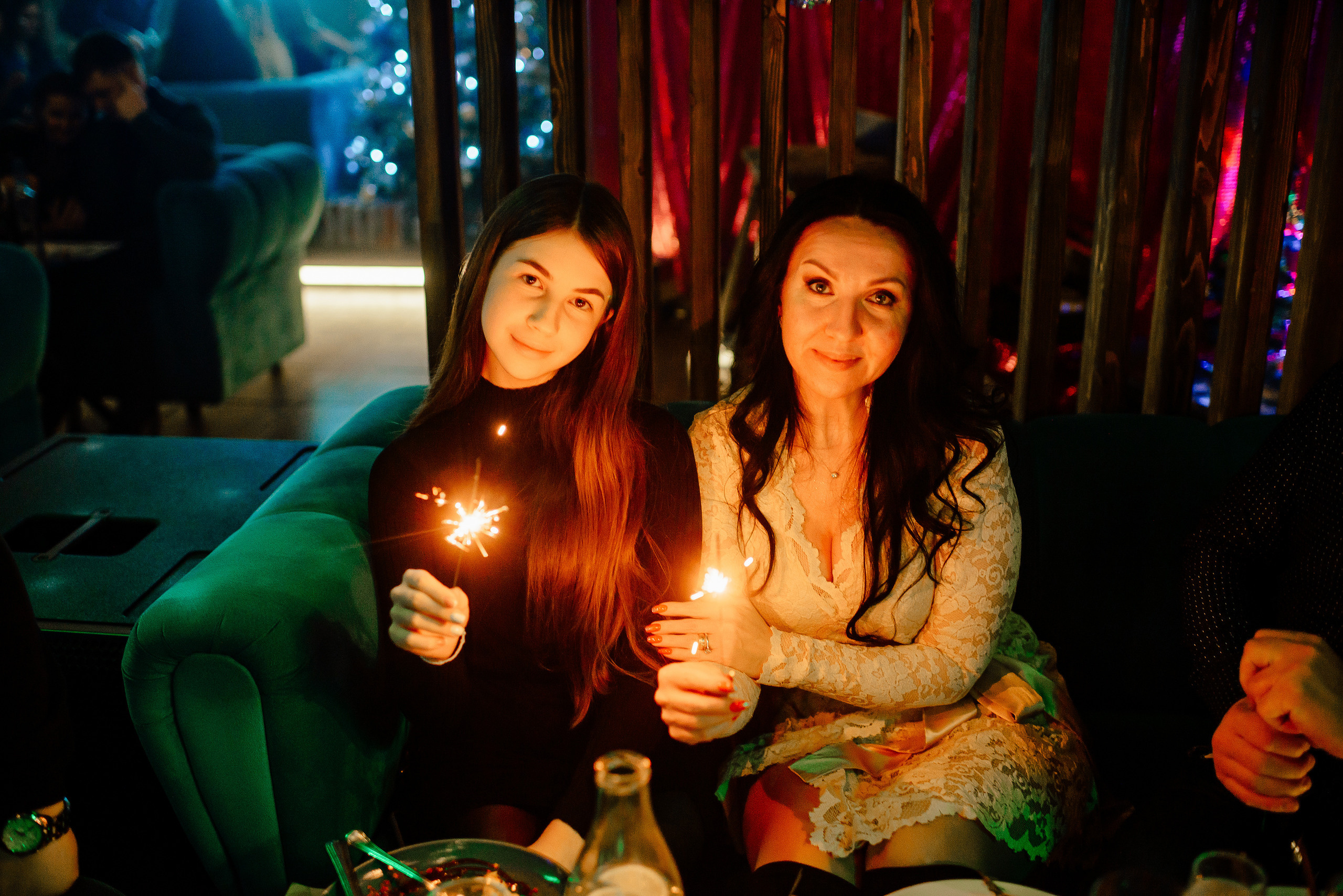 Новый год в стиле 90-х «Мята Спортивная». Мята Спортивная — Кальянная, караоке, бар в Минске