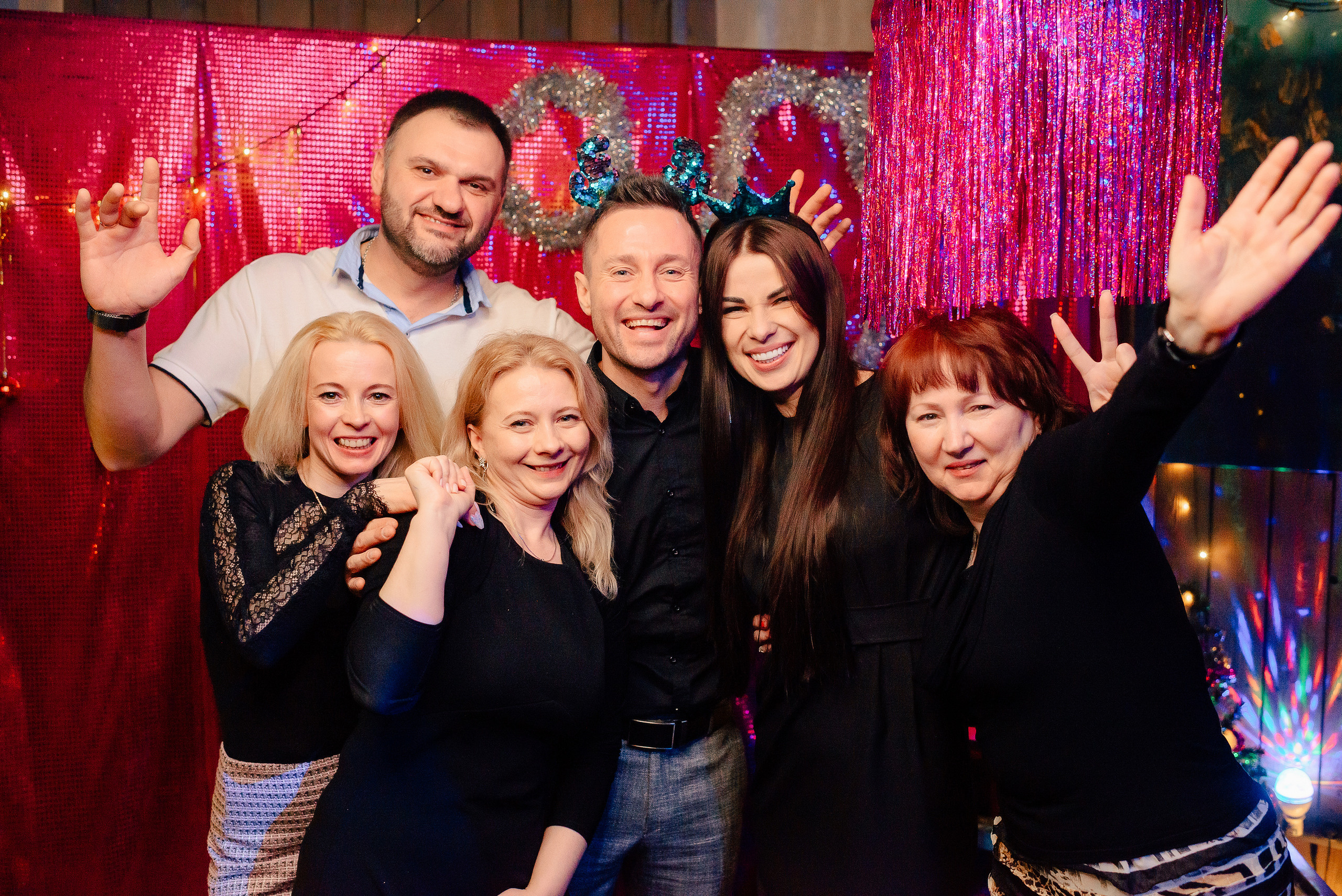 Новый год в стиле 90-х «Мята Спортивная». Мята Спортивная — Кальянная, караоке, бар в Минске