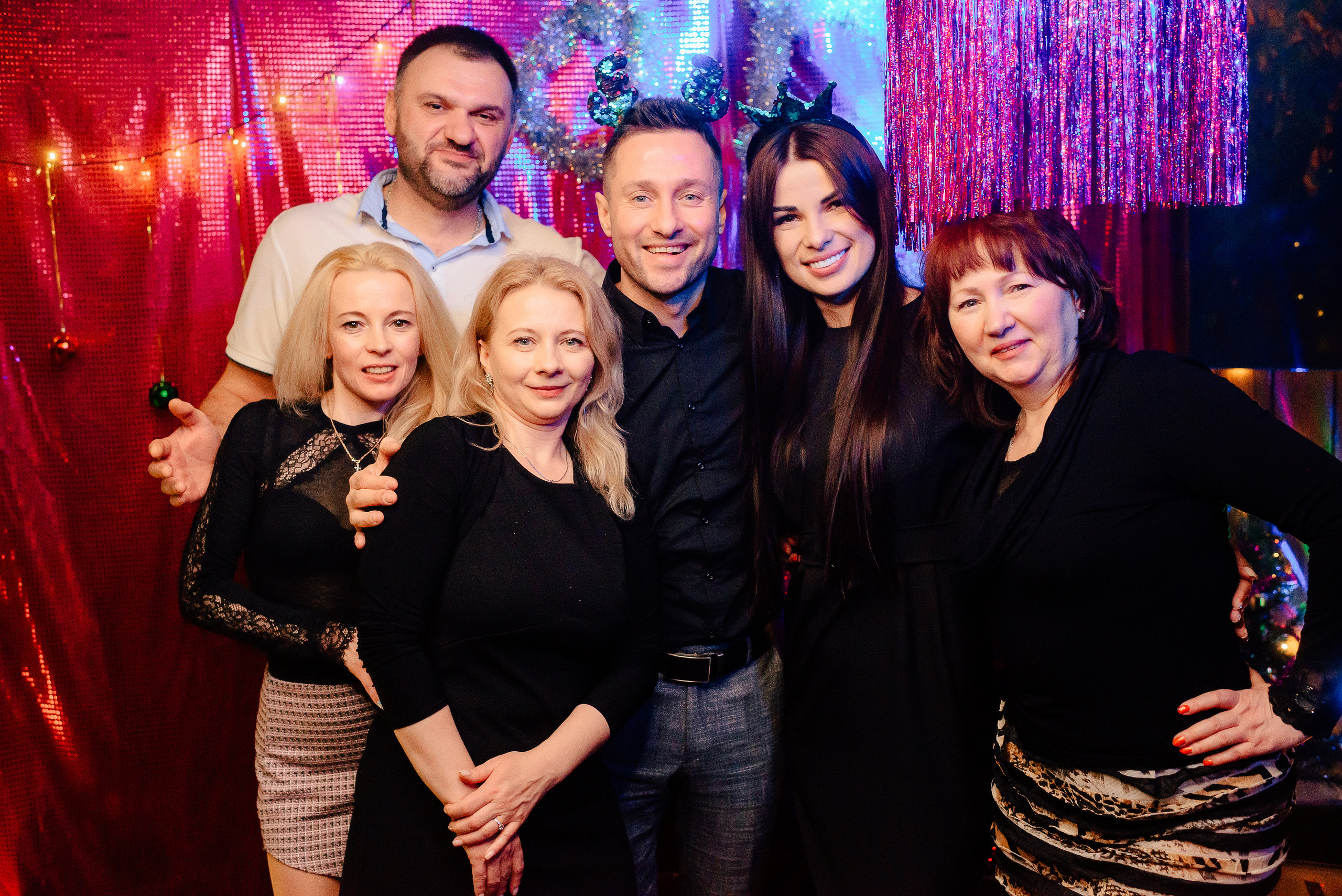 Новый год в стиле 90-х «Мята Спортивная». Мята Спортивная — Кальянная, караоке, бар в Минске