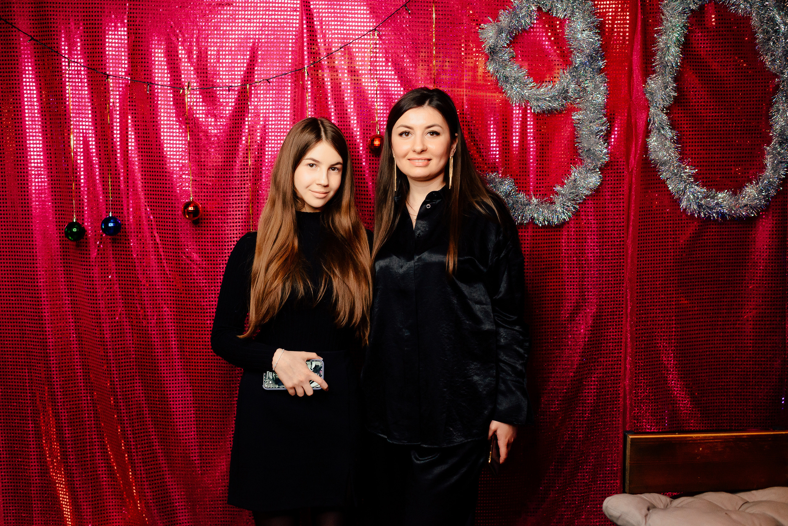 Новый год в стиле 90-х «Мята Спортивная». Мята Спортивная — Кальянная, караоке, бар в Минске