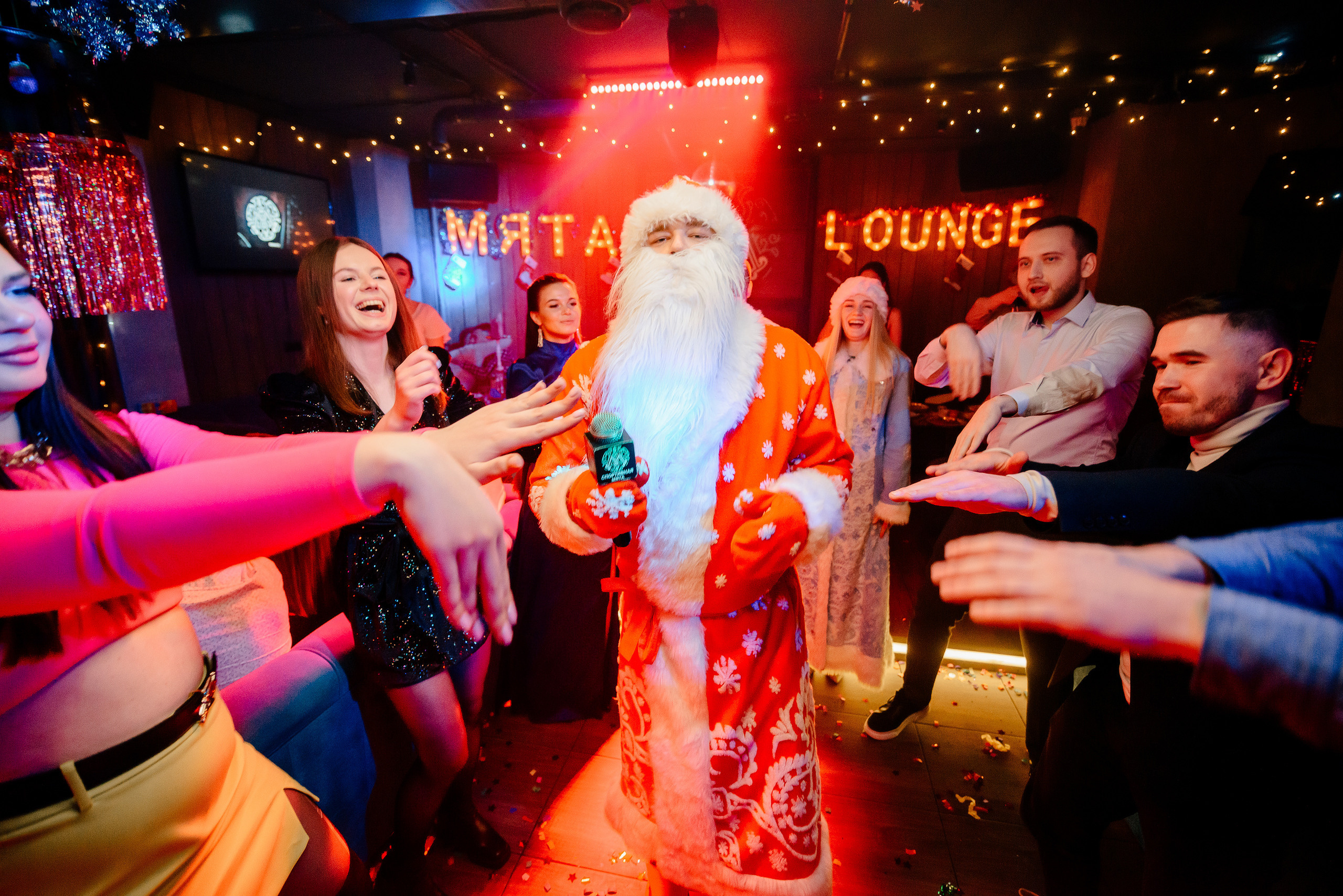 Новый год в стиле 90-х «Мята Спортивная». Мята Спортивная — Кальянная, караоке, бар в Минске