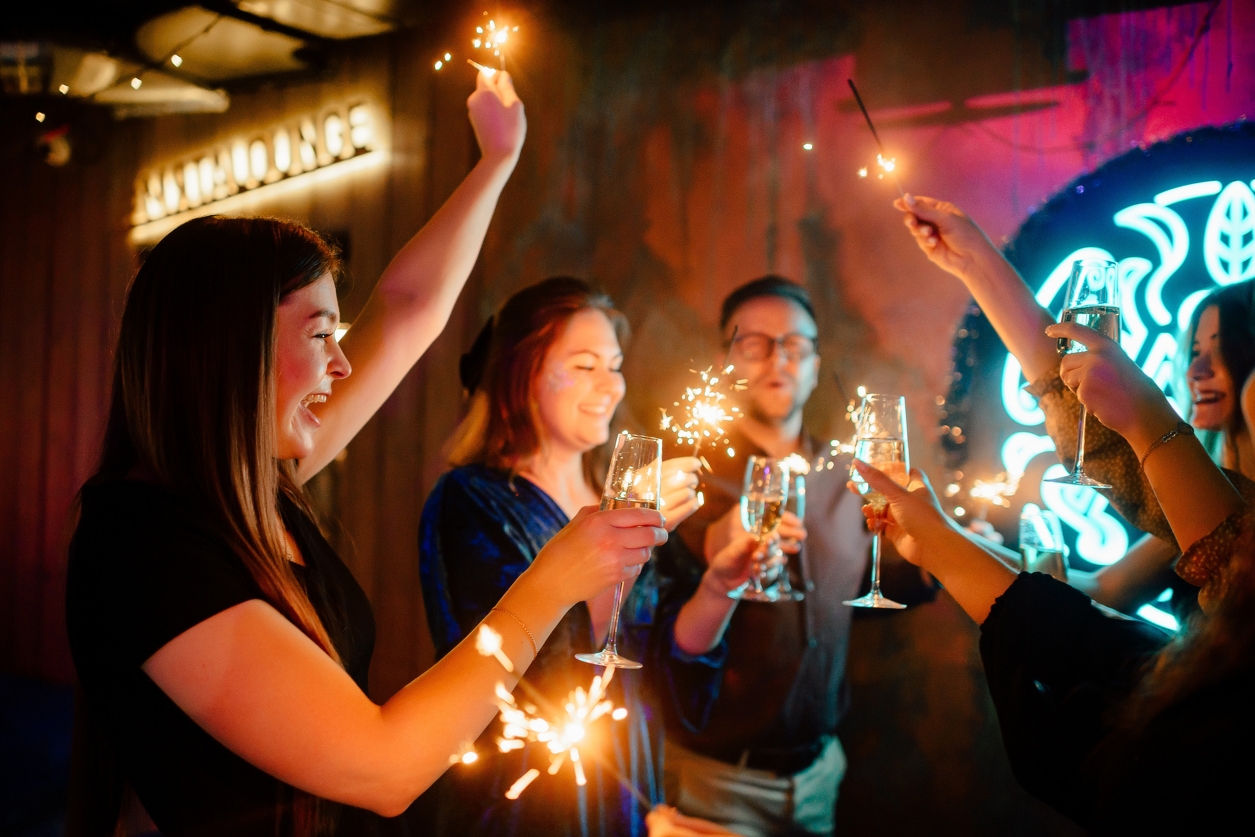 Новый год в стиле 90-х «Мята Спортивная». Мята Спортивная — Кальянная, караоке, бар в Минске