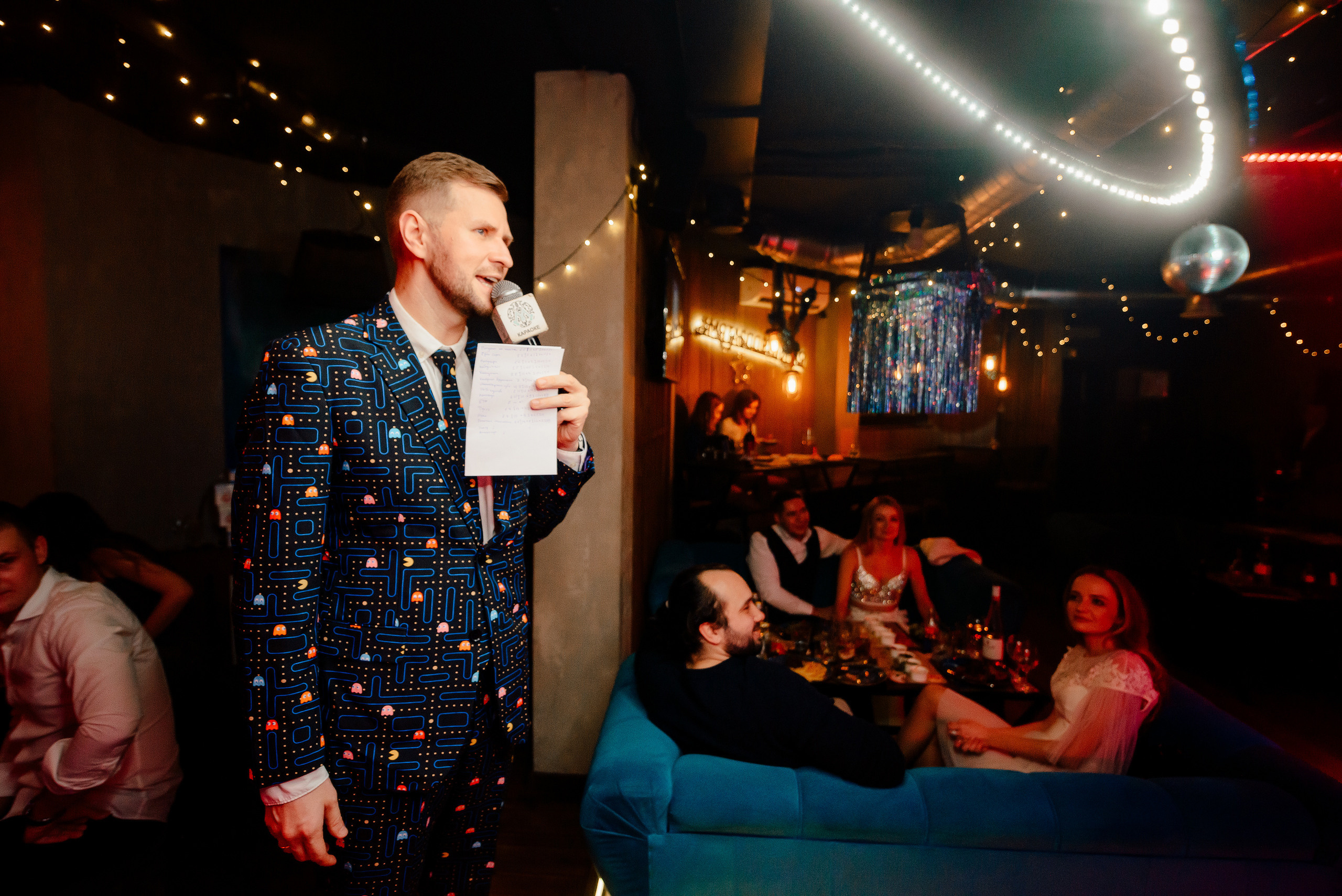 Новый год в стиле 90-х «Мята Спортивная». Мята Спортивная — Кальянная, караоке, бар в Минске